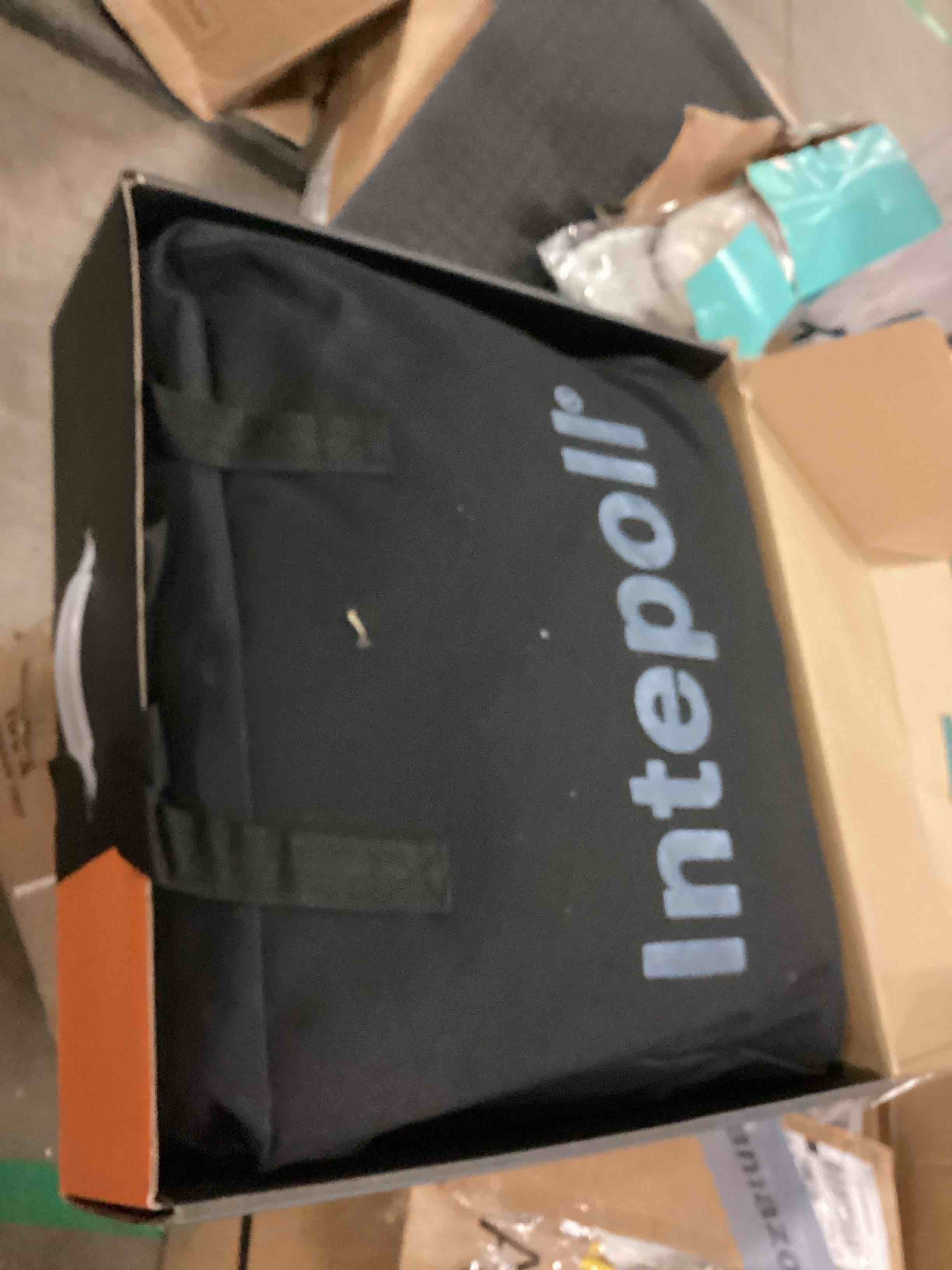 https://s3.amazonaws.com/lotting-images-prod/bidfta/GRA1752801_1751893647632.jpeg