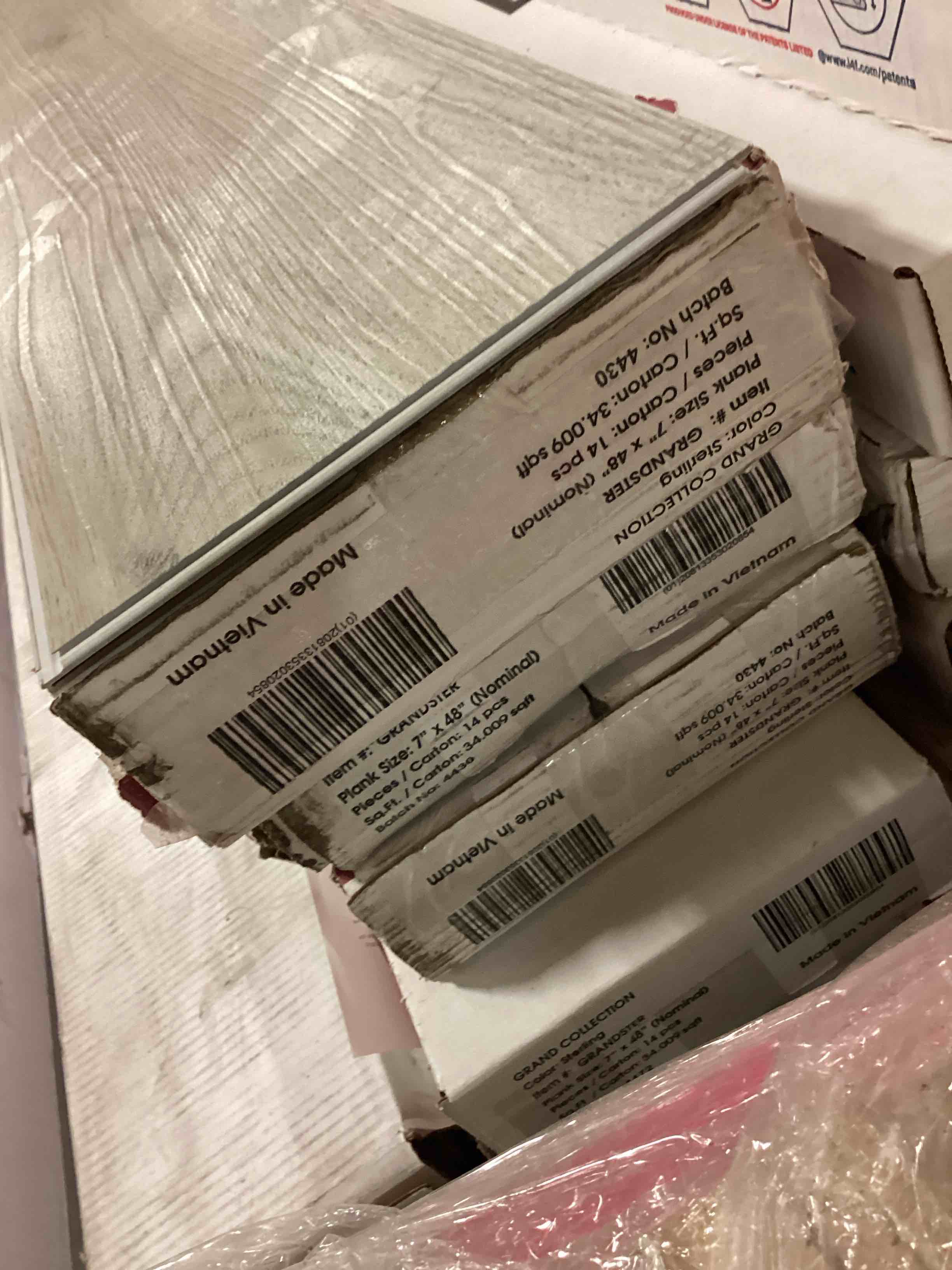 https://s3.amazonaws.com/lotting-images-prod/bidfta/GRA1752896_1752174805148.jpeg
