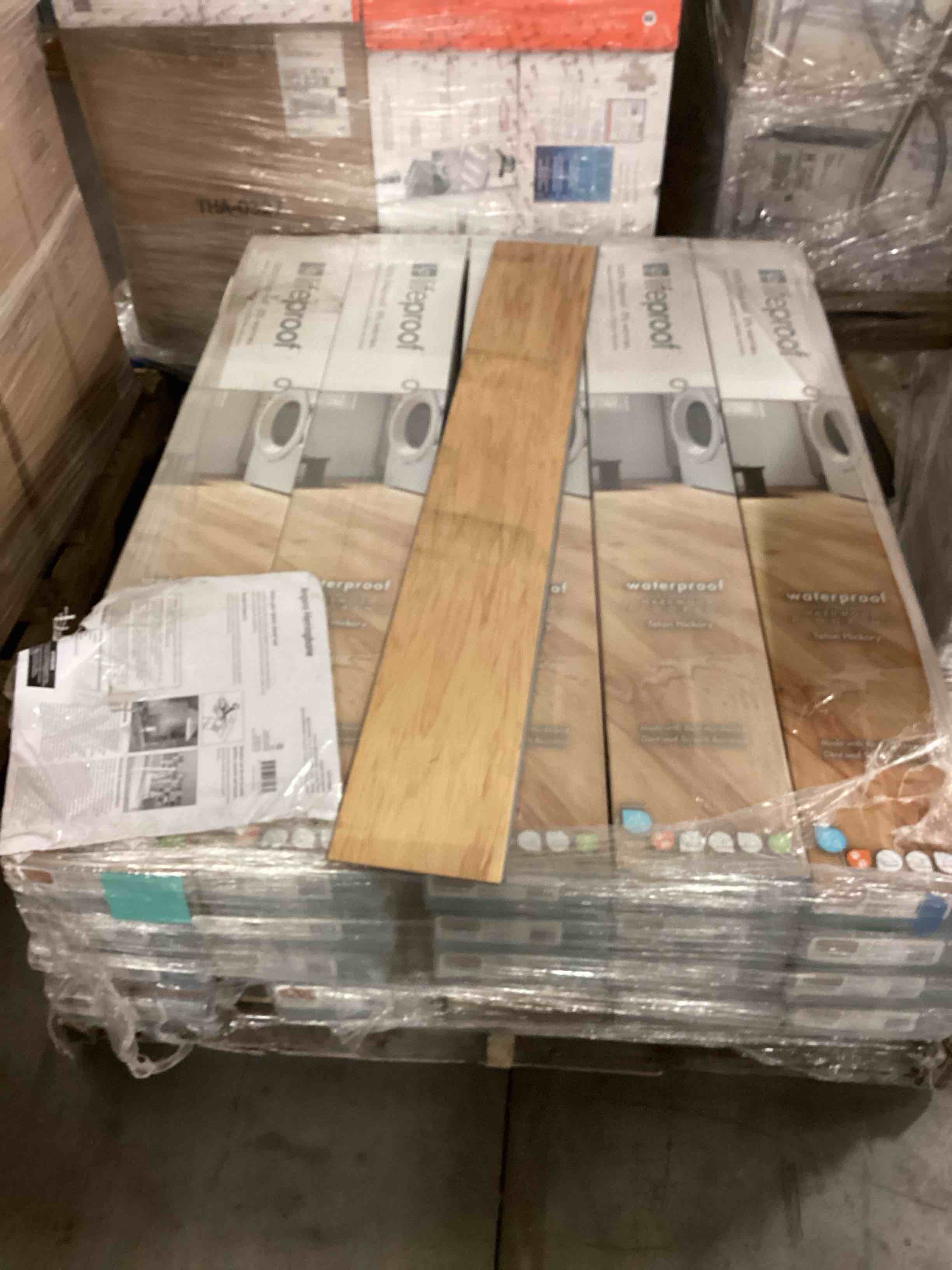 Lifeproof Flooring Teton Hickory 21.67,sq.ft per box 20 boxes for pick up 433.4 sq.ft total 