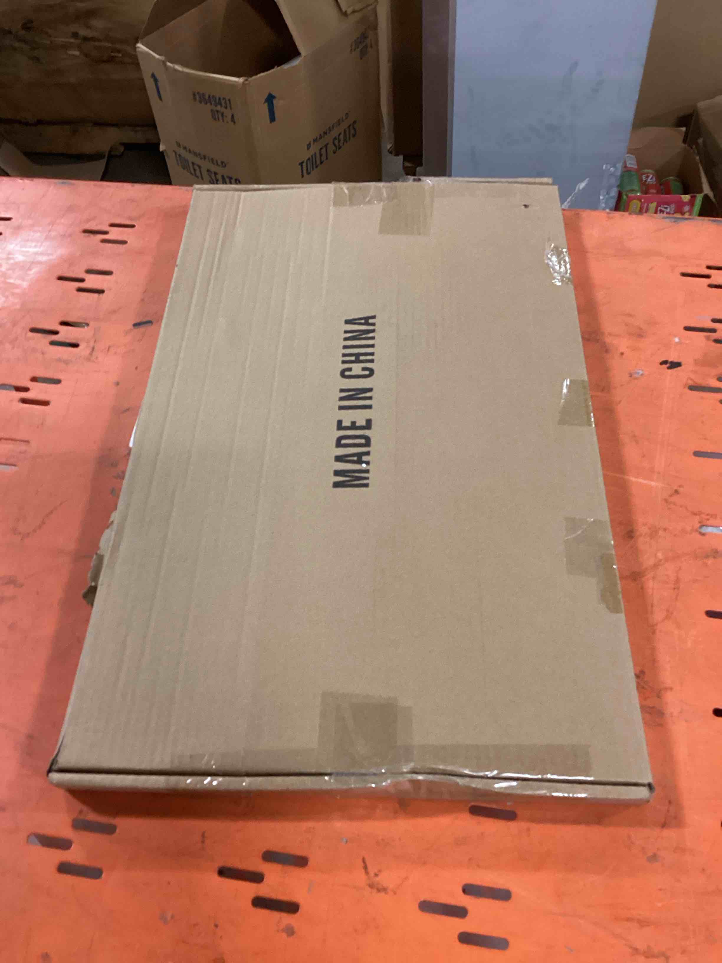 https://s3.amazonaws.com/lotting-images-prod/bidfta/GRA1752960_1752763910957.jpeg
