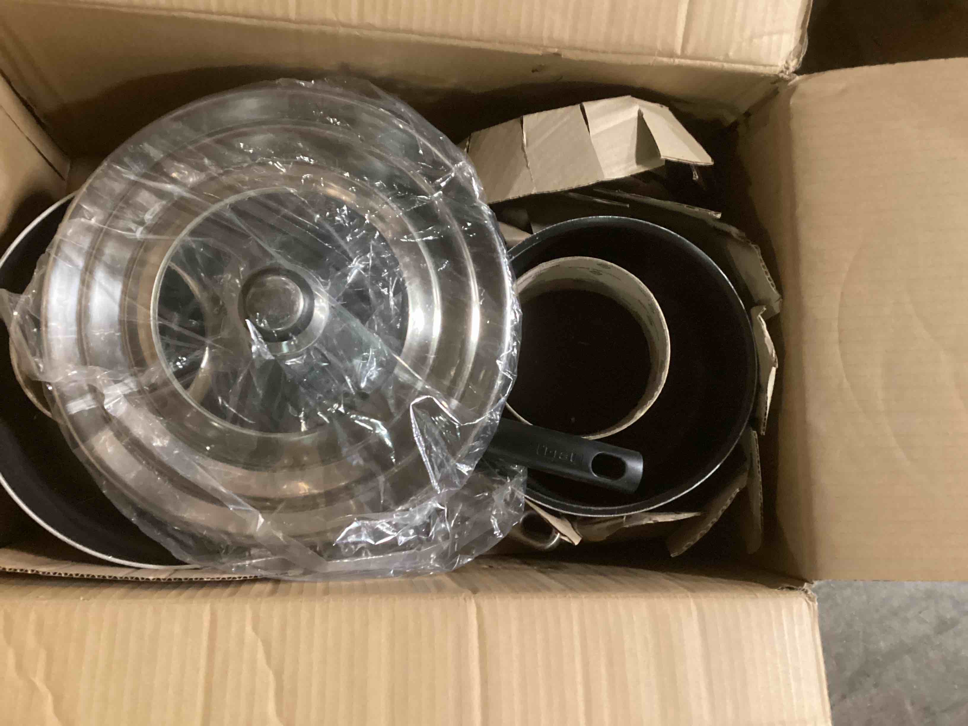 https://s3.amazonaws.com/lotting-images-prod/bidfta/GRA1757072_1740425374626.jpeg