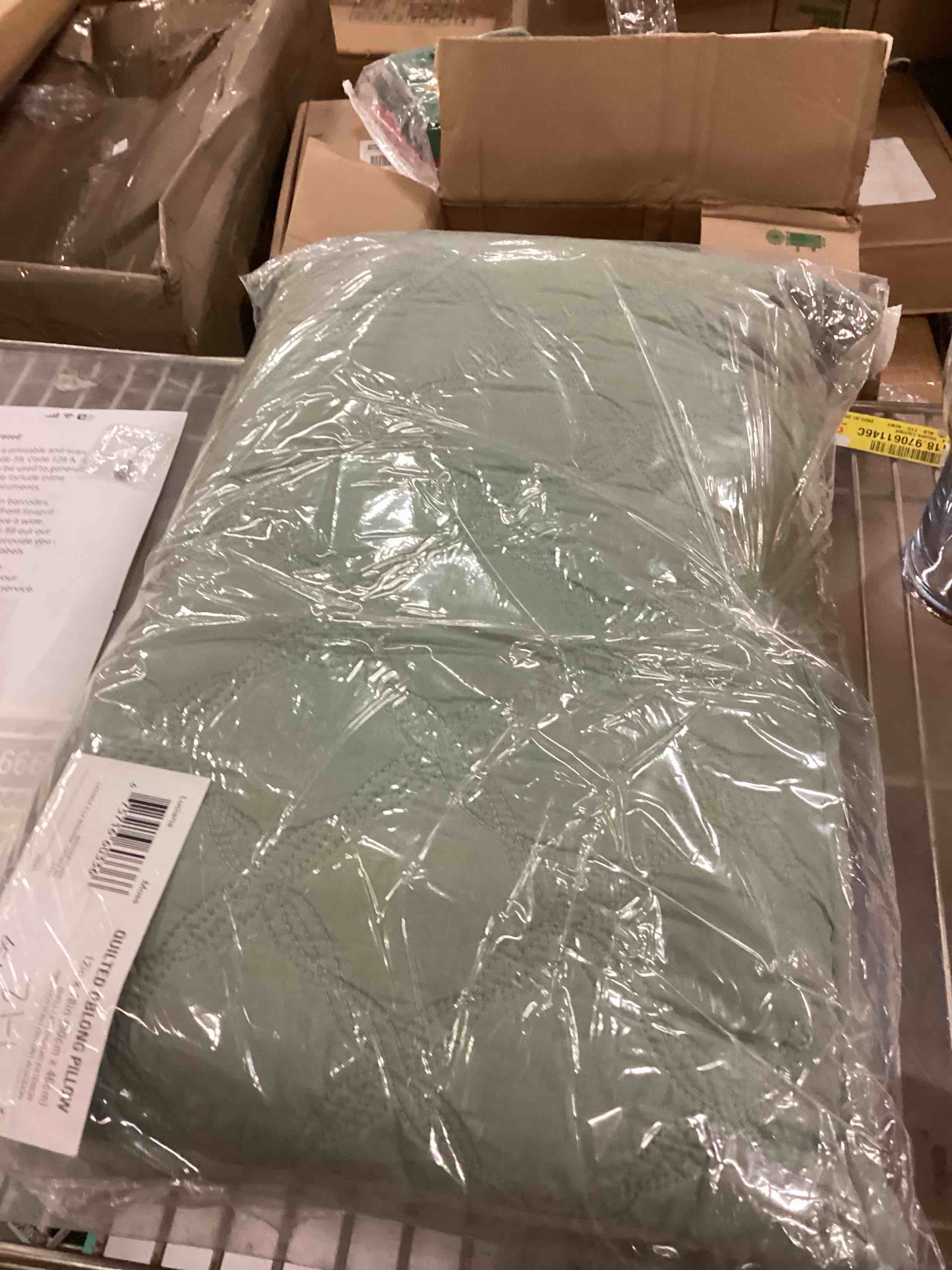 https://s3.amazonaws.com/lotting-images-prod/bidfta/GRA1759659_1738095763628.jpeg