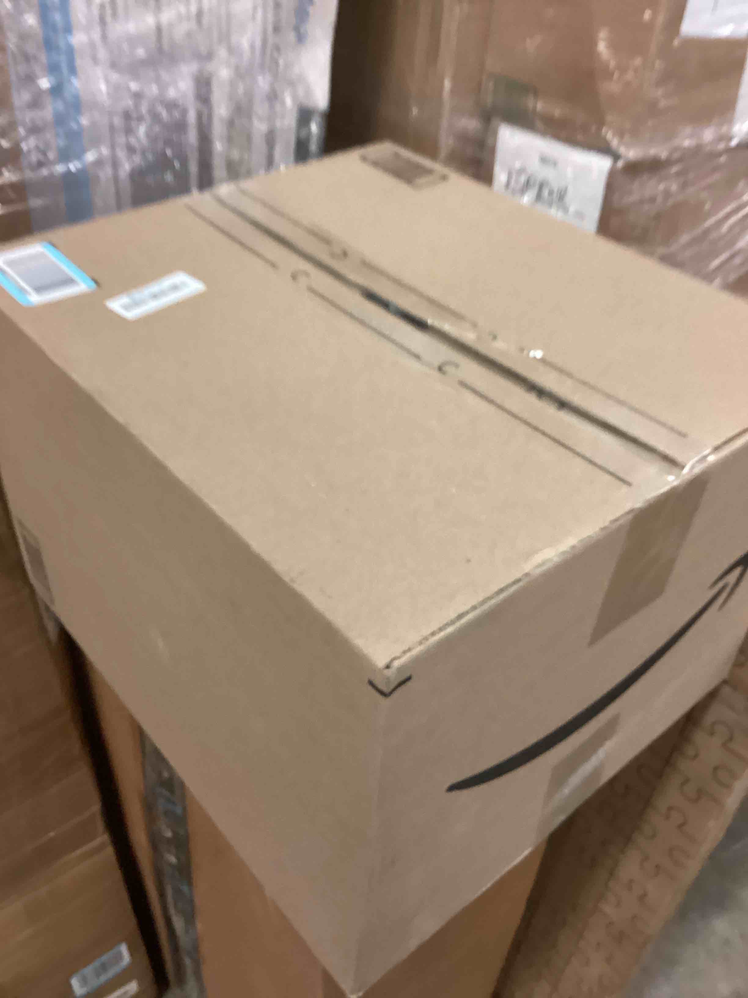 https://s3.amazonaws.com/lotting-images-prod/bidfta/GRA1760300_1738765915237.jpeg