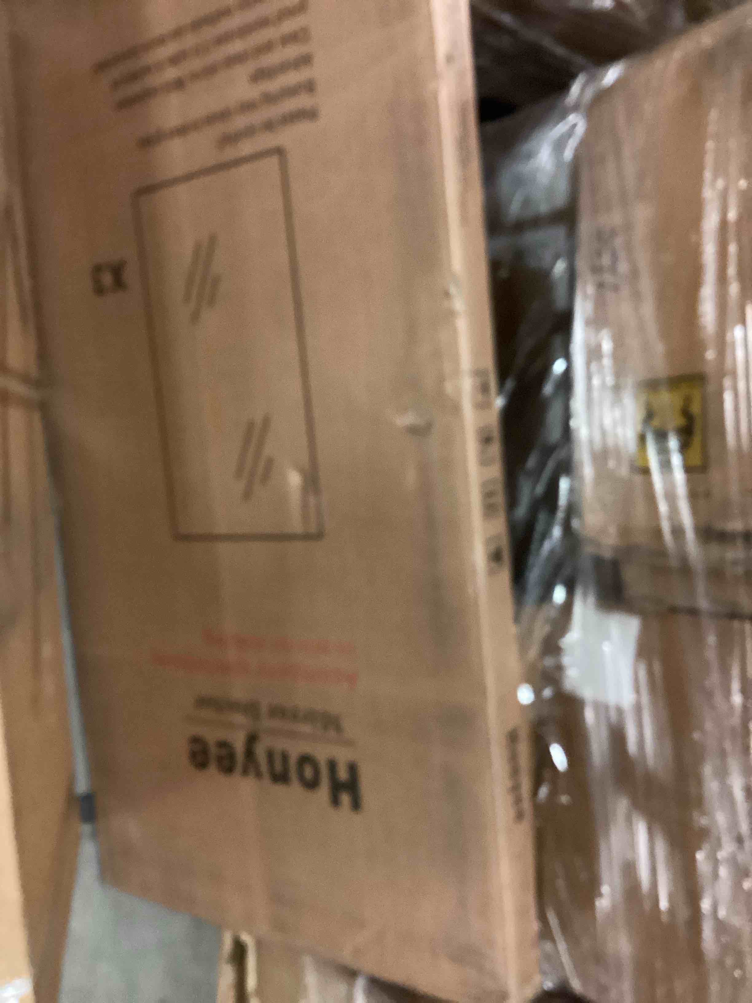 https://s3.amazonaws.com/lotting-images-prod/bidfta/GRA1760311_1738766697594.jpeg