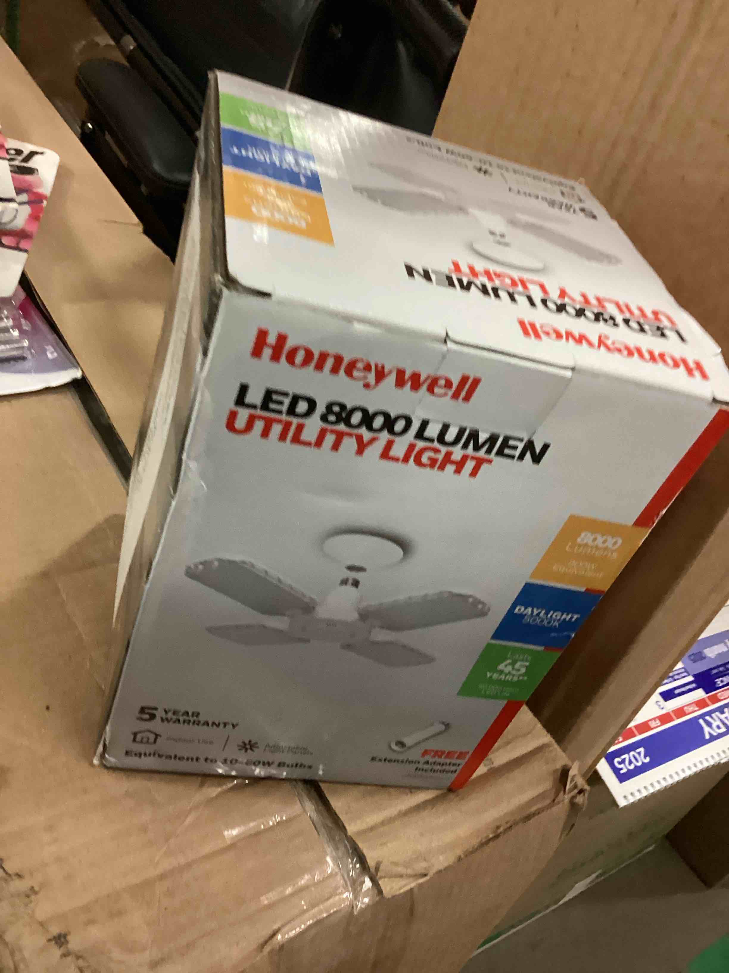 https://s3.amazonaws.com/lotting-images-prod/bidfta/GRA1761325_1741378009941.jpeg