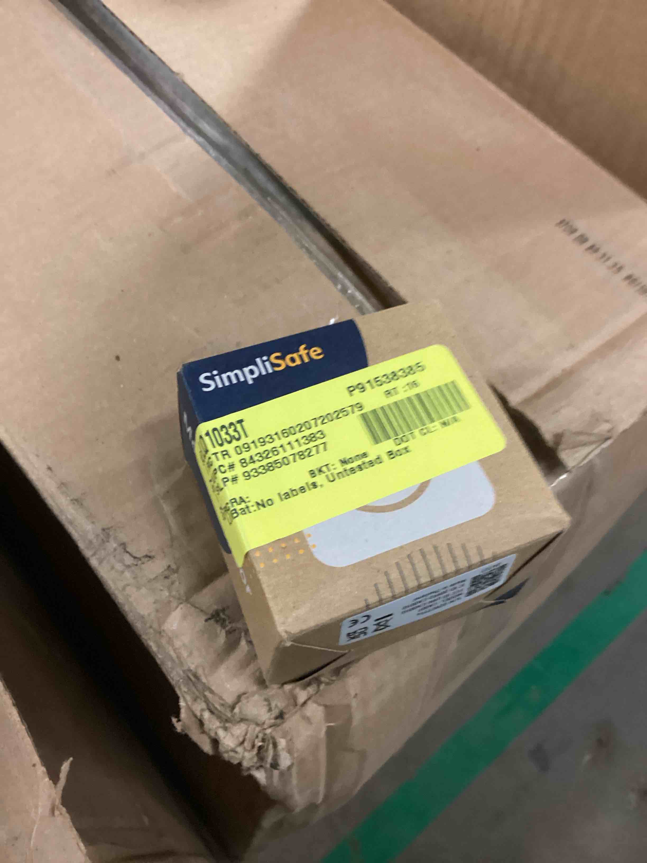 https://s3.amazonaws.com/lotting-images-prod/bidfta/GRA1761336_1741379885054.jpeg
