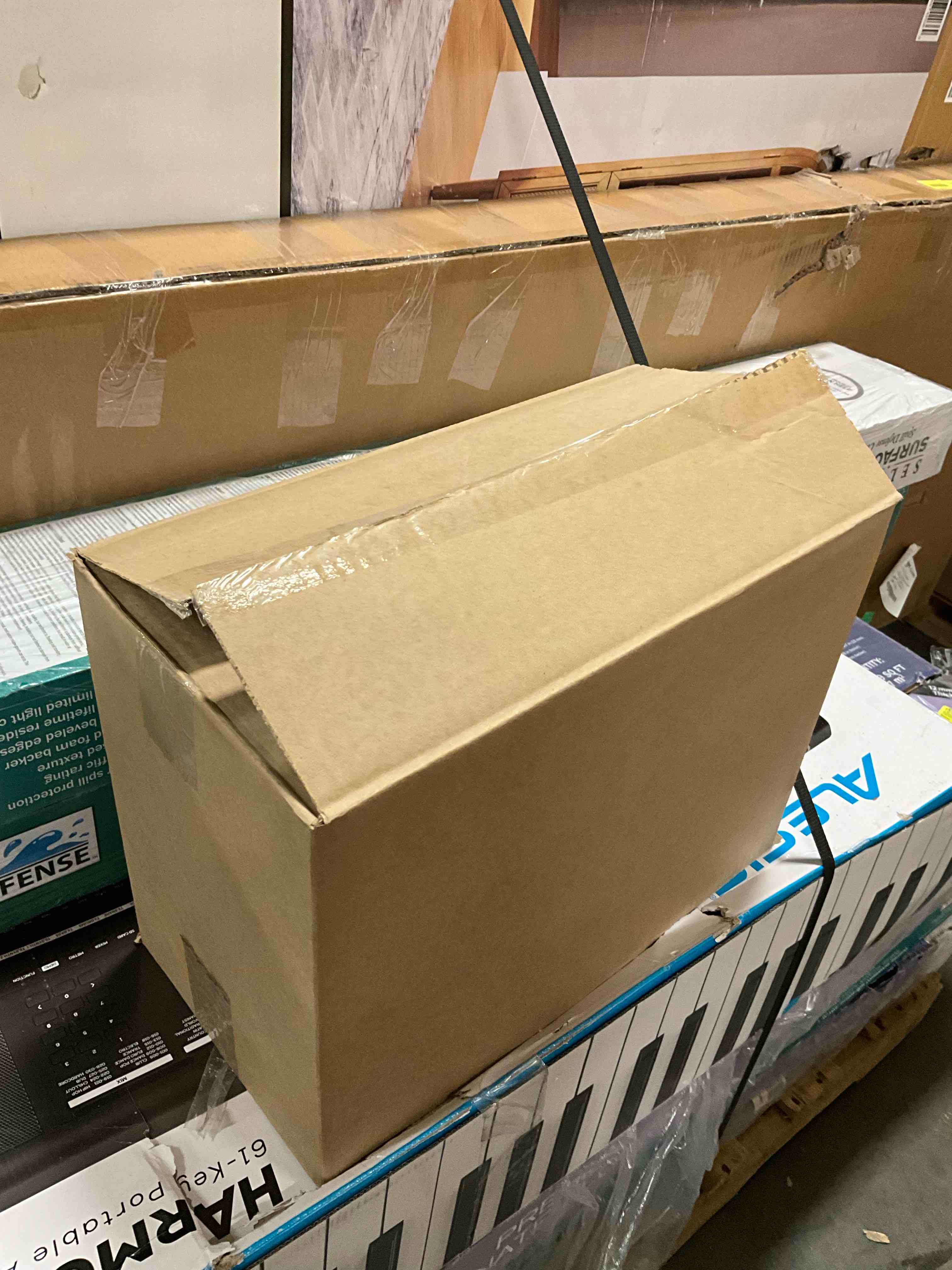 https://s3.amazonaws.com/lotting-images-prod/bidfta/GRA1764314_1739314322713.jpeg