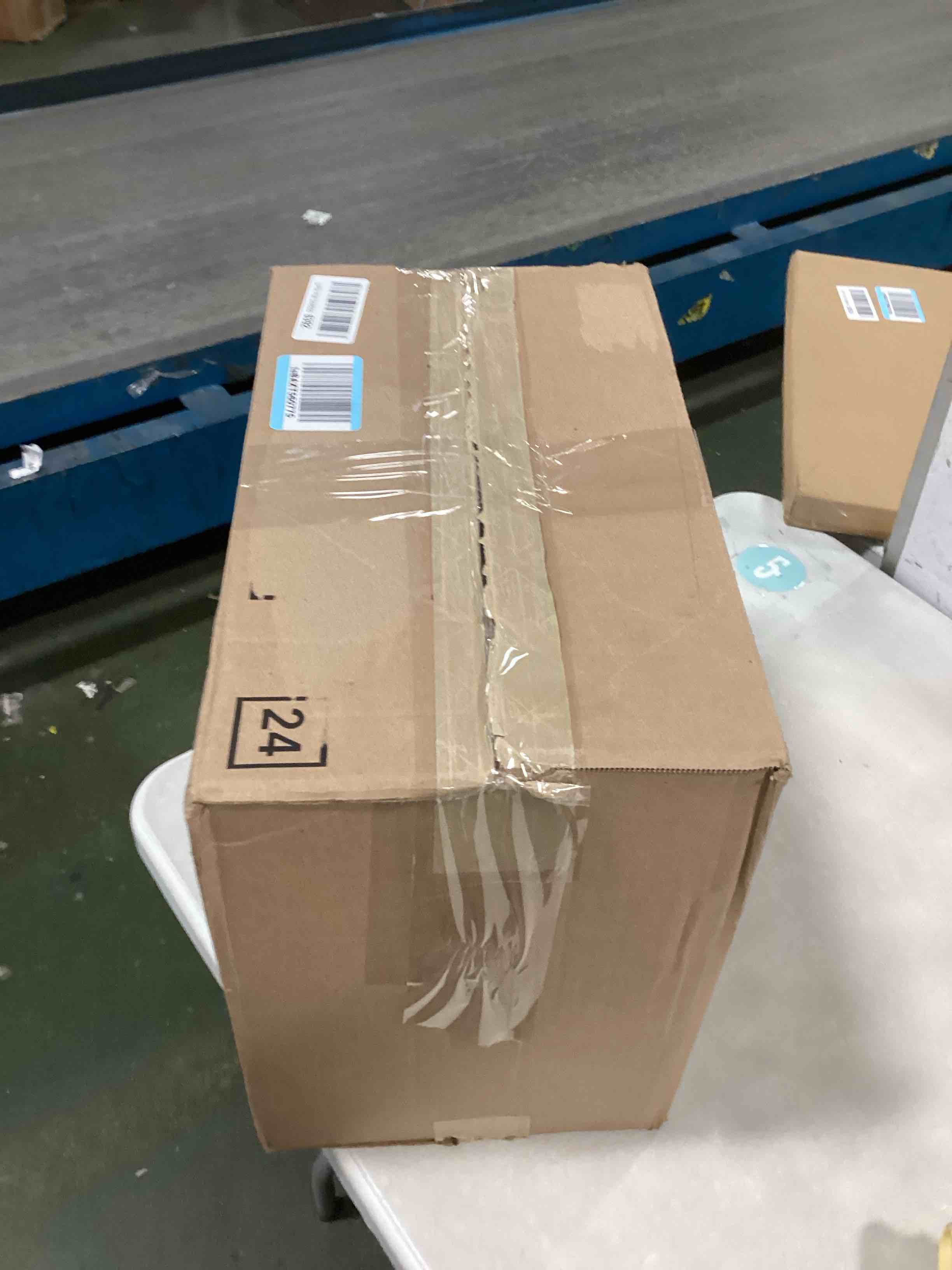 https://s3.amazonaws.com/lotting-images-prod/bidfta/GRA1768012_1736258143031.jpeg