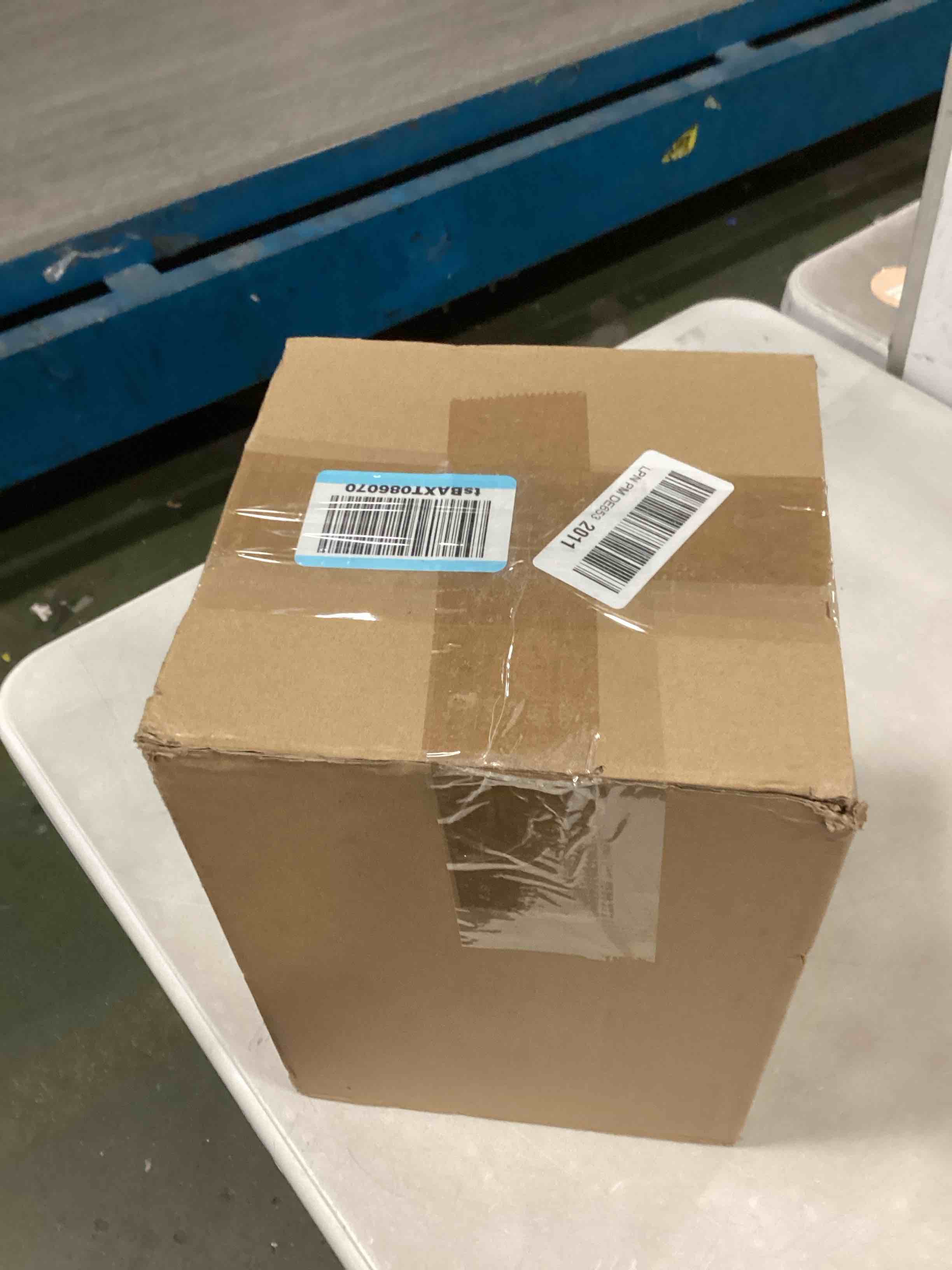 https://s3.amazonaws.com/lotting-images-prod/bidfta/GRA1768015_1736258483564.jpeg