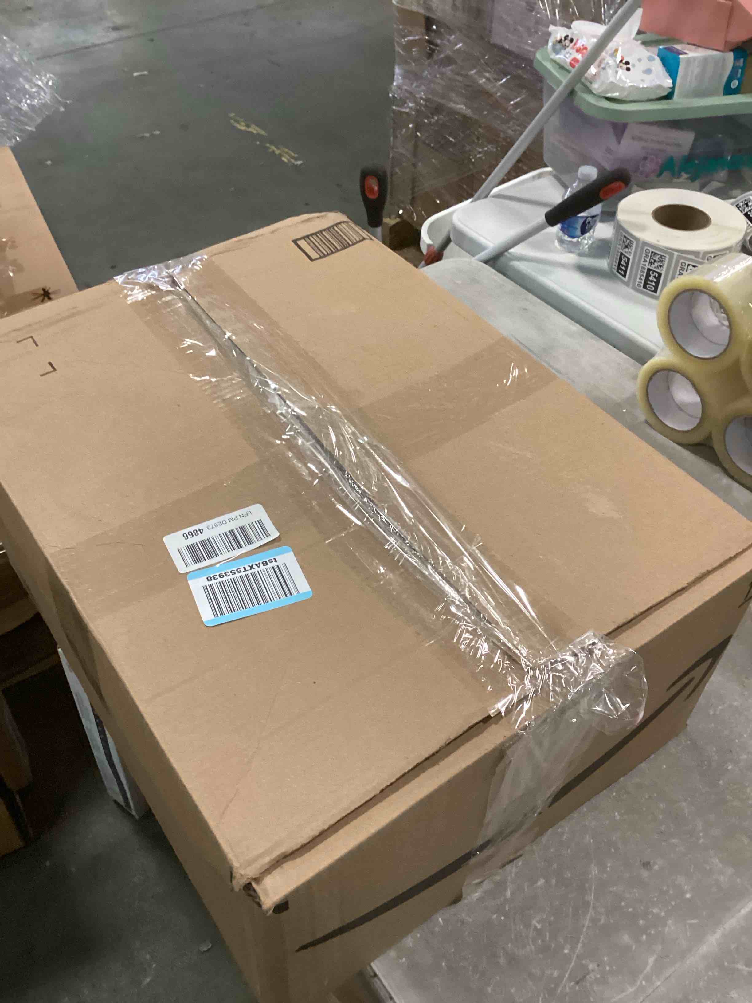 https://s3.amazonaws.com/lotting-images-prod/bidfta/GRA1768707_1736519704972.jpeg