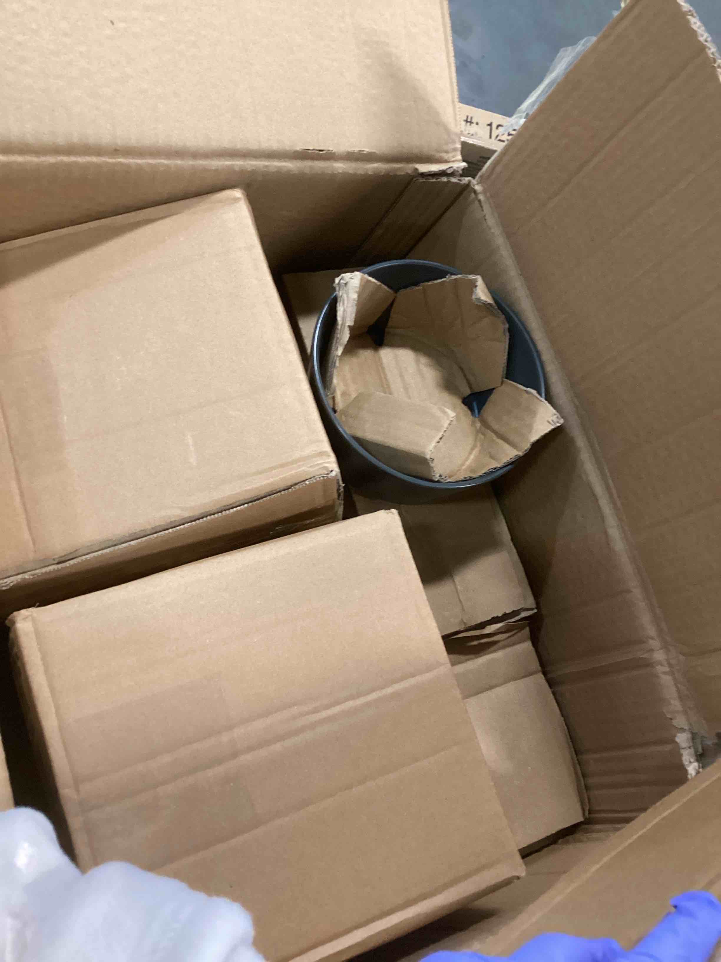 https://s3.amazonaws.com/lotting-images-prod/bidfta/GRA1768746_1736525982928.jpeg