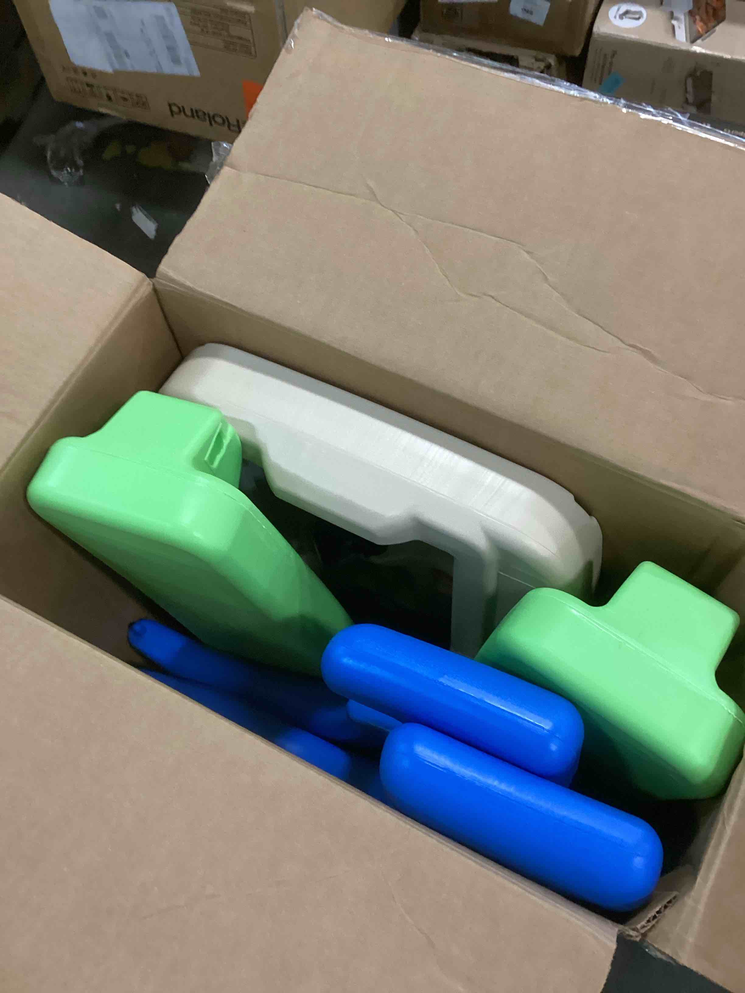 https://s3.amazonaws.com/lotting-images-prod/bidfta/GRA1768782_1736529891814.jpeg