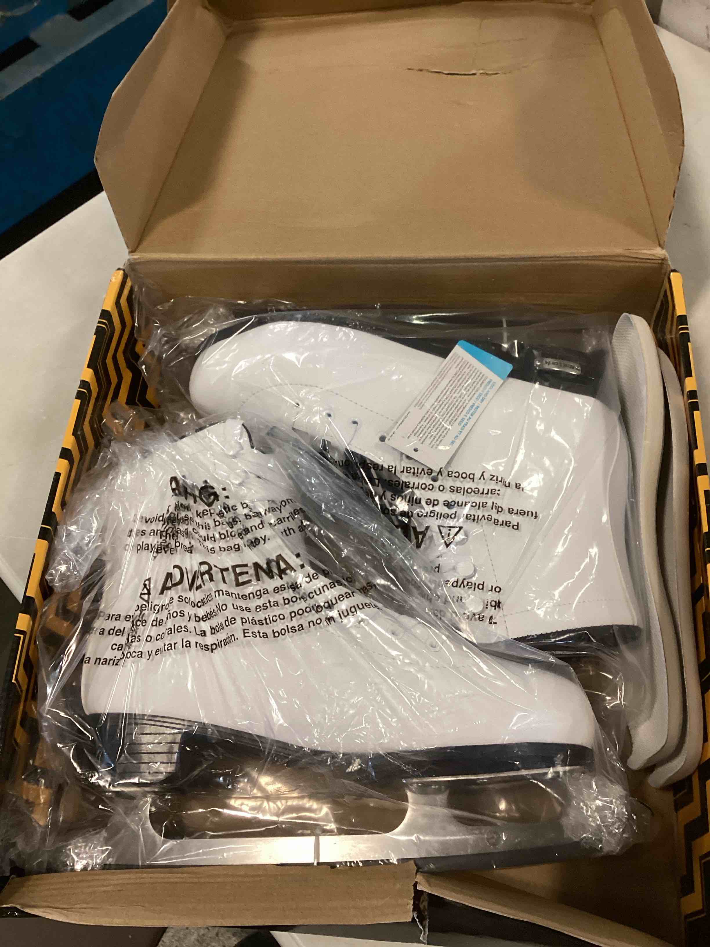 https://s3.amazonaws.com/lotting-images-prod/bidfta/GRA1769059_1736792245271.jpeg