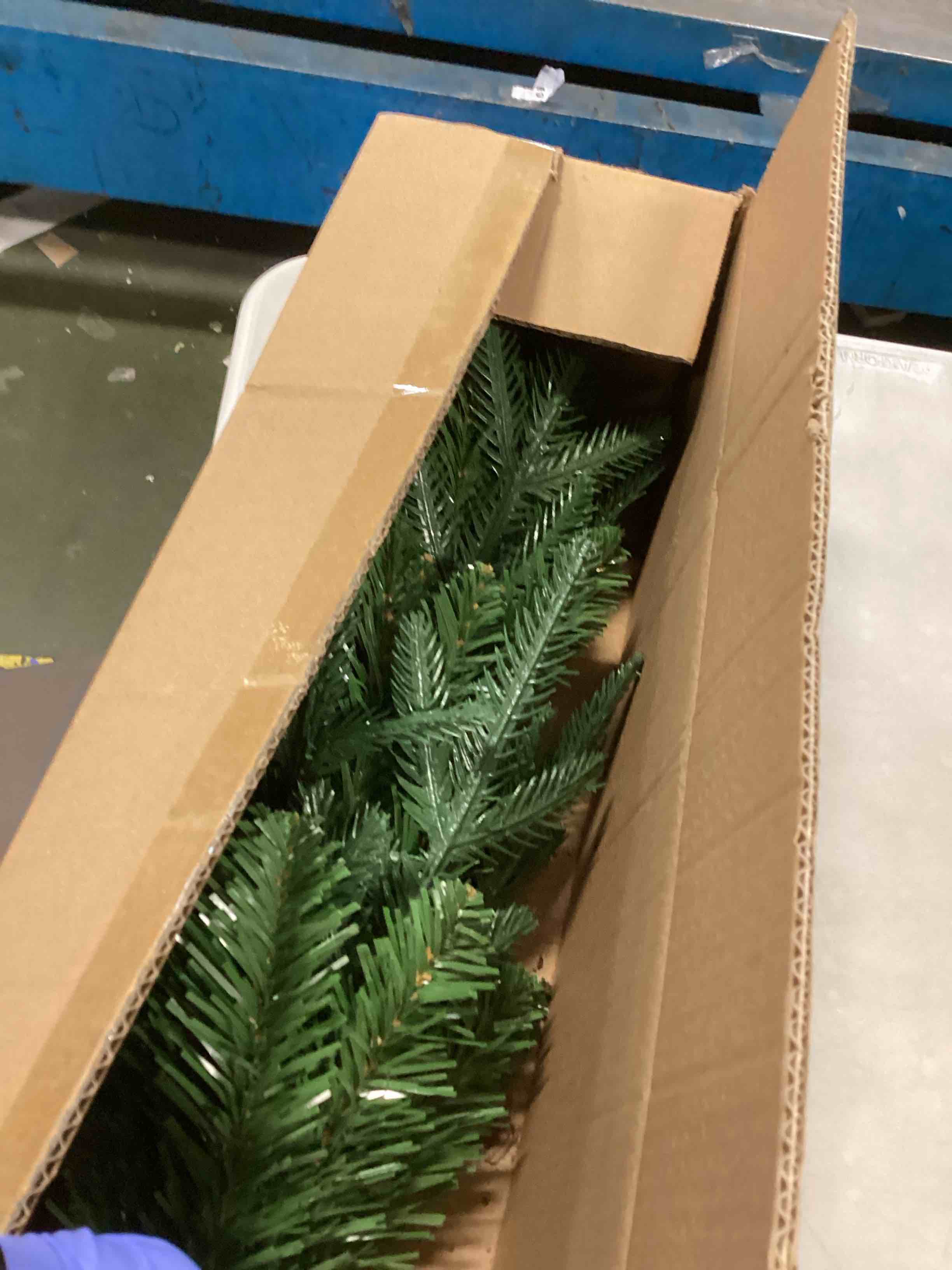 https://s3.amazonaws.com/lotting-images-prod/bidfta/GRA1769065_1736792767216.jpeg
