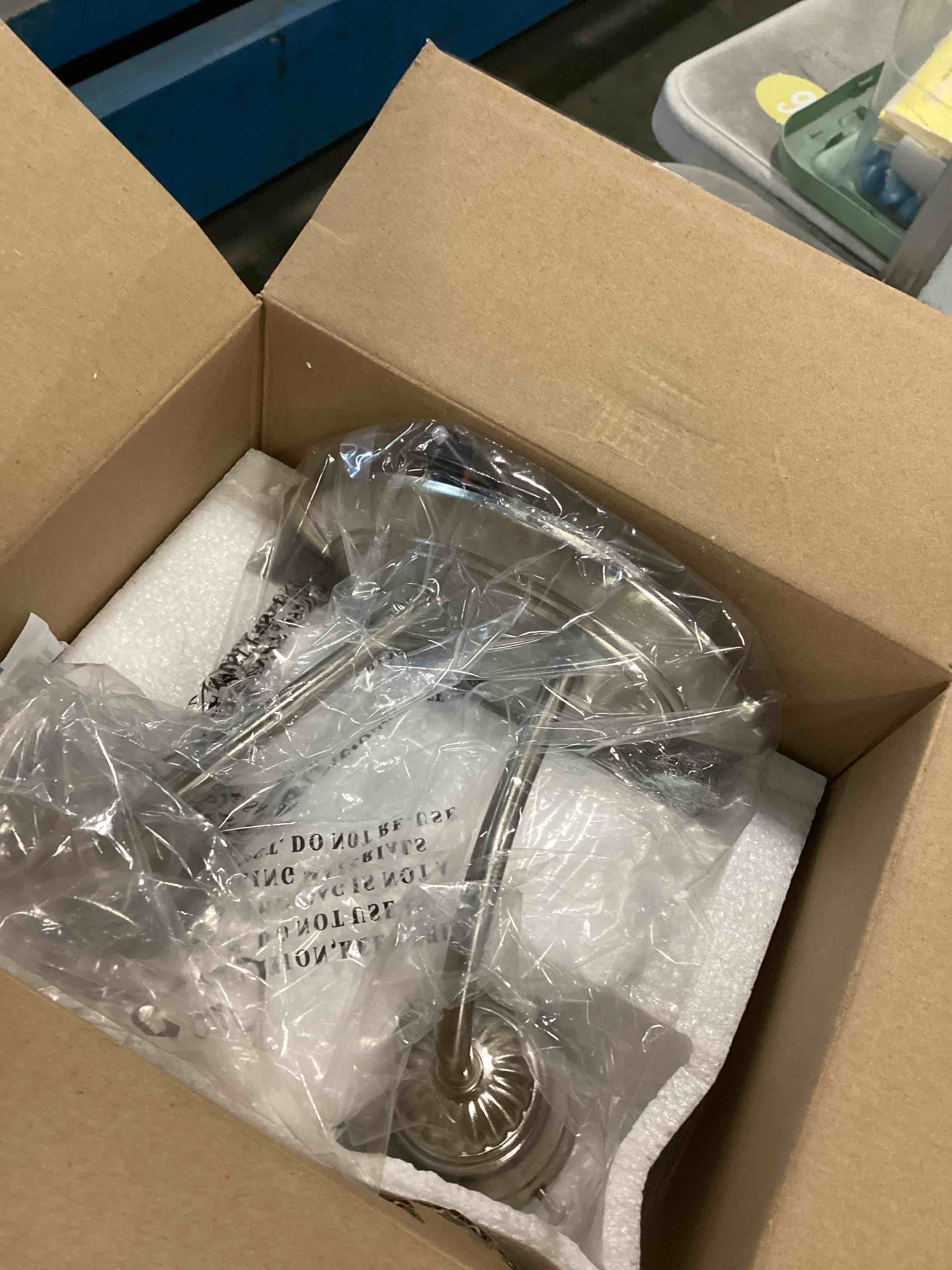 https://s3.amazonaws.com/lotting-images-prod/bidfta/GRA1769513_1736957552782.jpeg