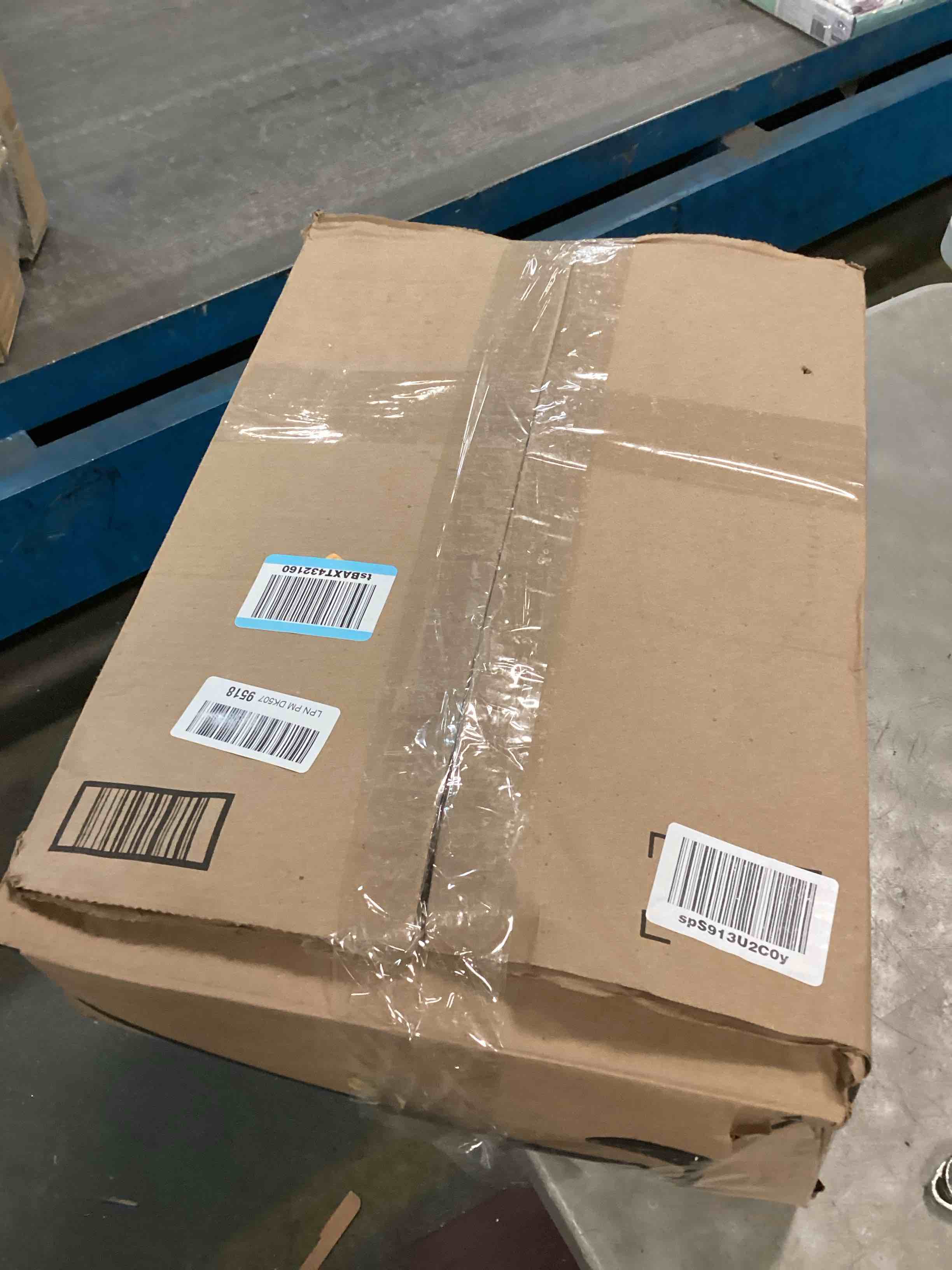 https://s3.amazonaws.com/lotting-images-prod/bidfta/GRA1769541_1736962675231.jpeg