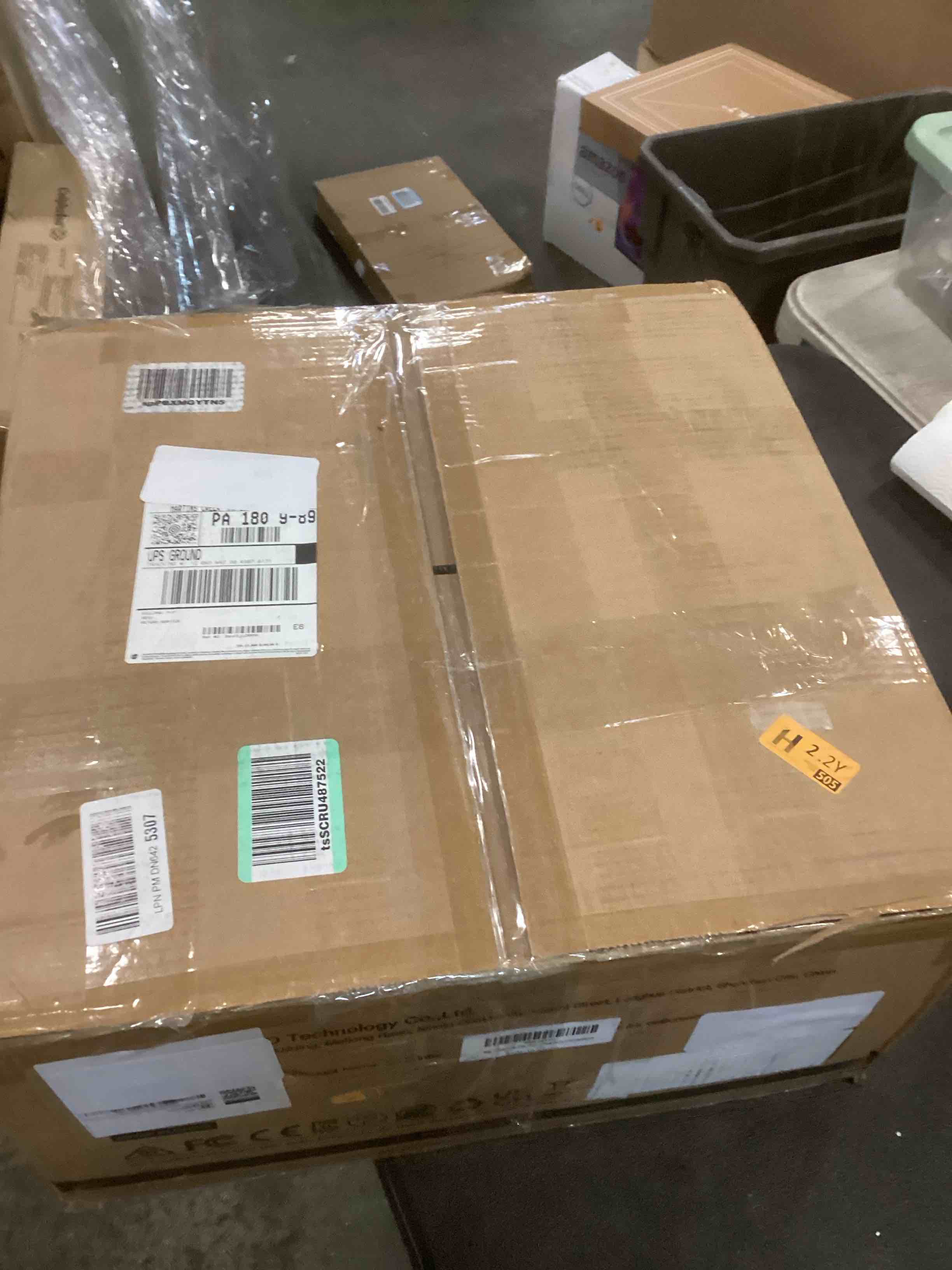 https://s3.amazonaws.com/lotting-images-prod/bidfta/GRA1769911_1737059598503.jpeg