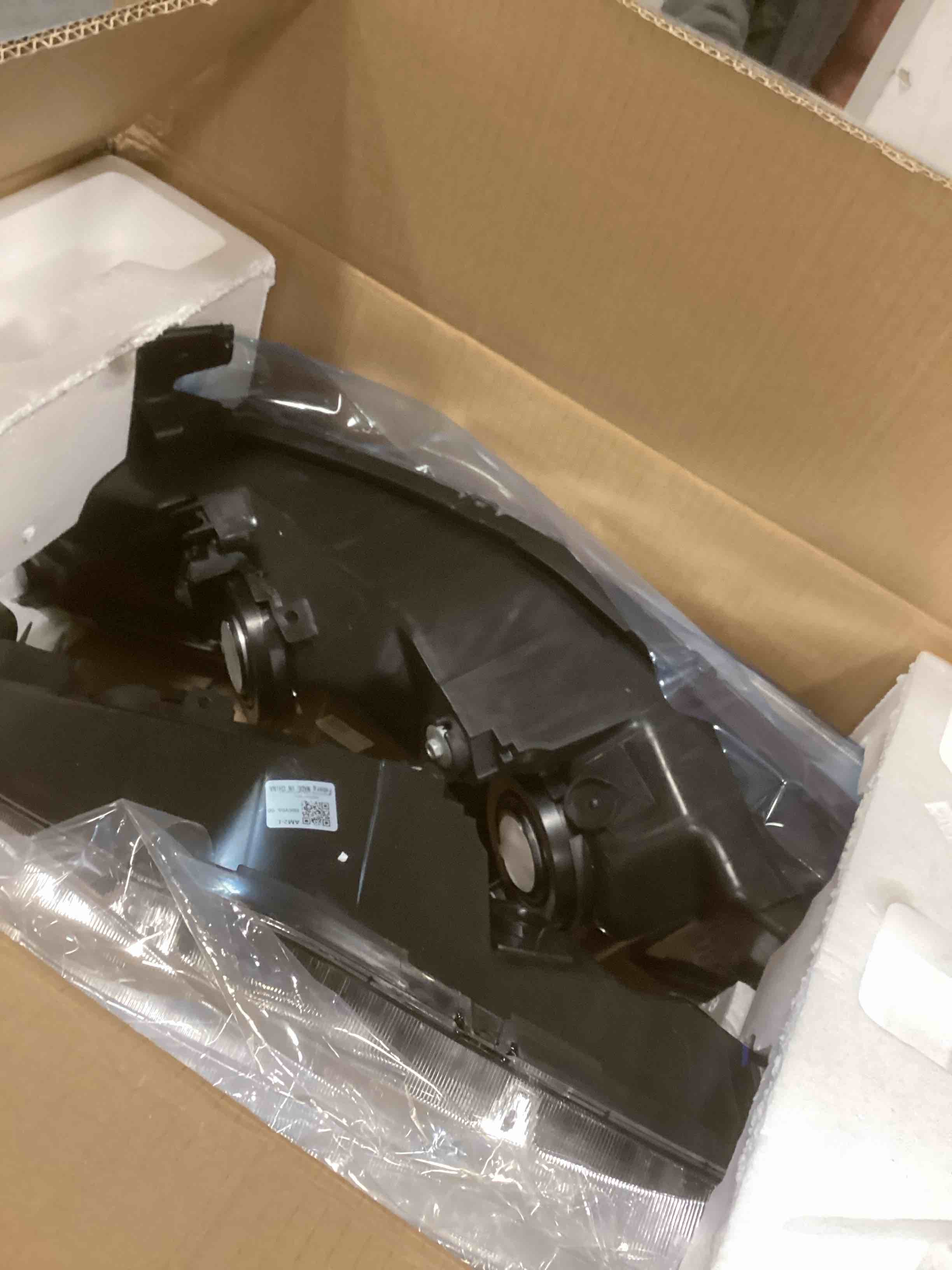 https://s3.amazonaws.com/lotting-images-prod/bidfta/GRA1769985_1737120473962.jpeg