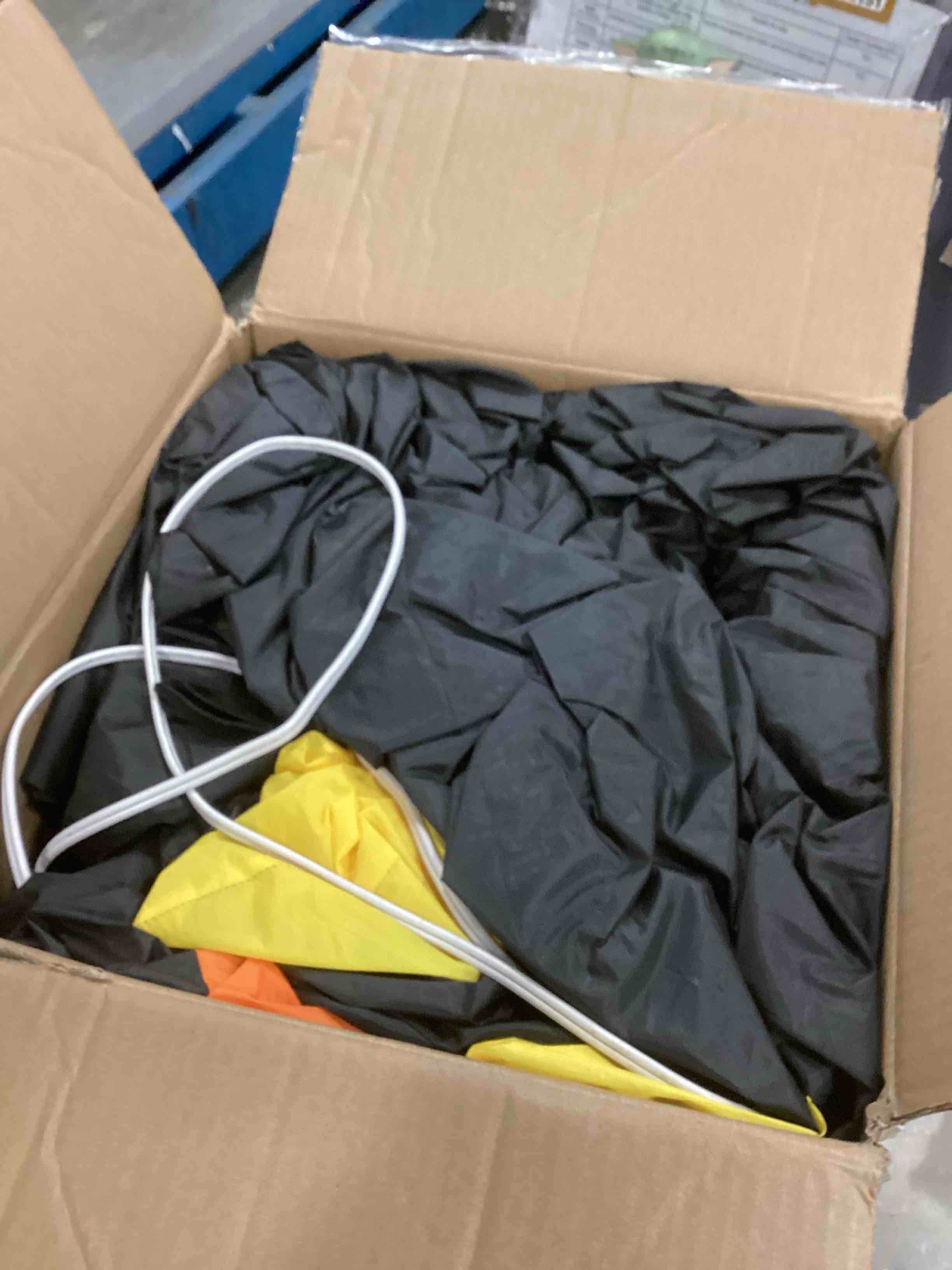 https://s3.amazonaws.com/lotting-images-prod/bidfta/GRA1770404_1737479704742.jpeg