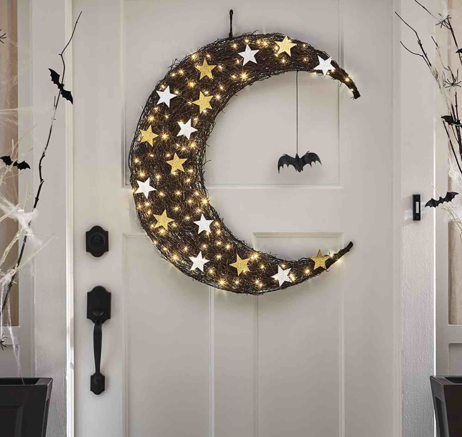 The Cordless Prelit Crescent Moon With Bat