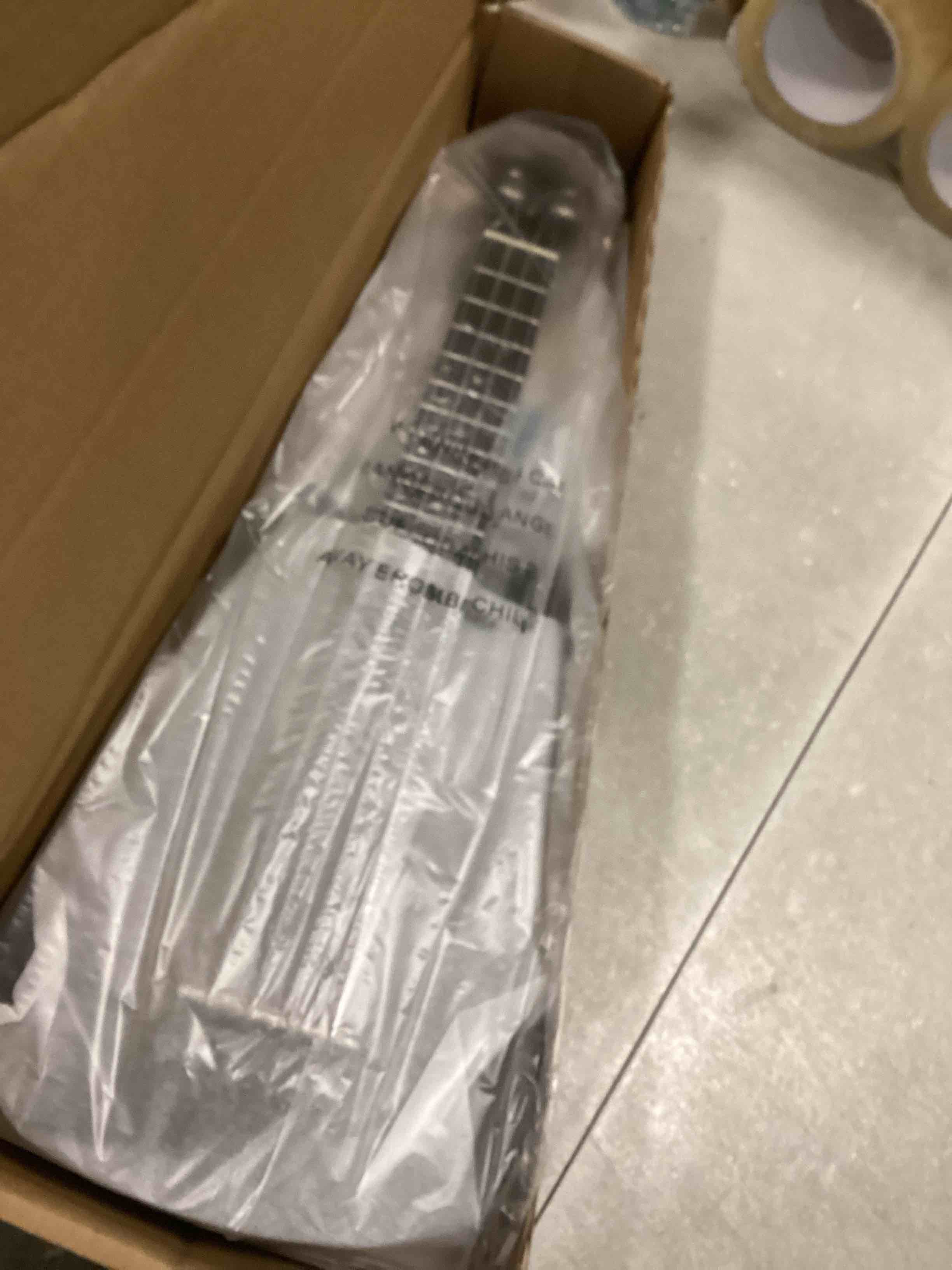 https://s3.amazonaws.com/lotting-images-prod/bidfta/GRA1770516_1737549637652.jpeg