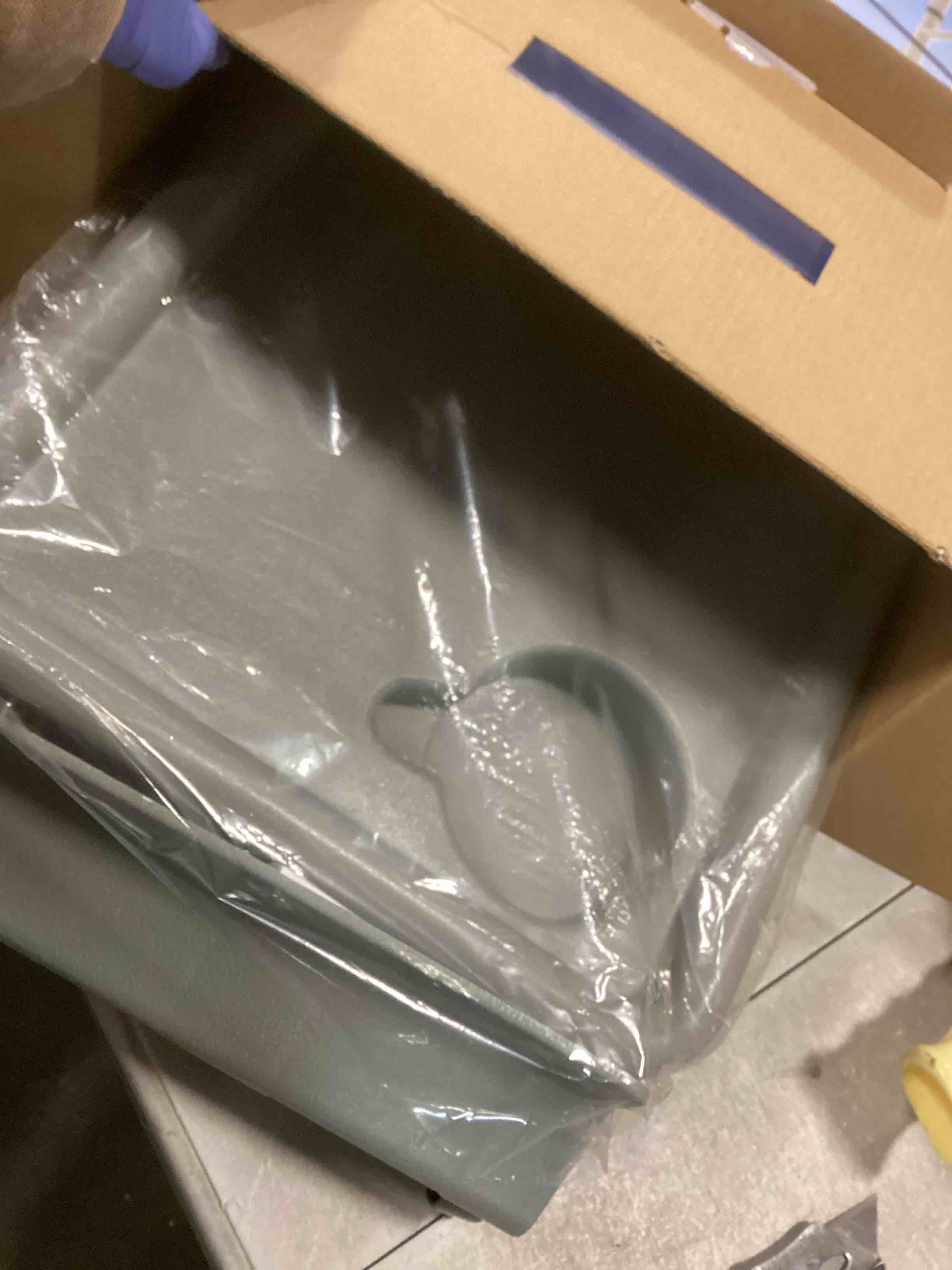 https://s3.amazonaws.com/lotting-images-prod/bidfta/GRA1770571_1737555628782.jpeg