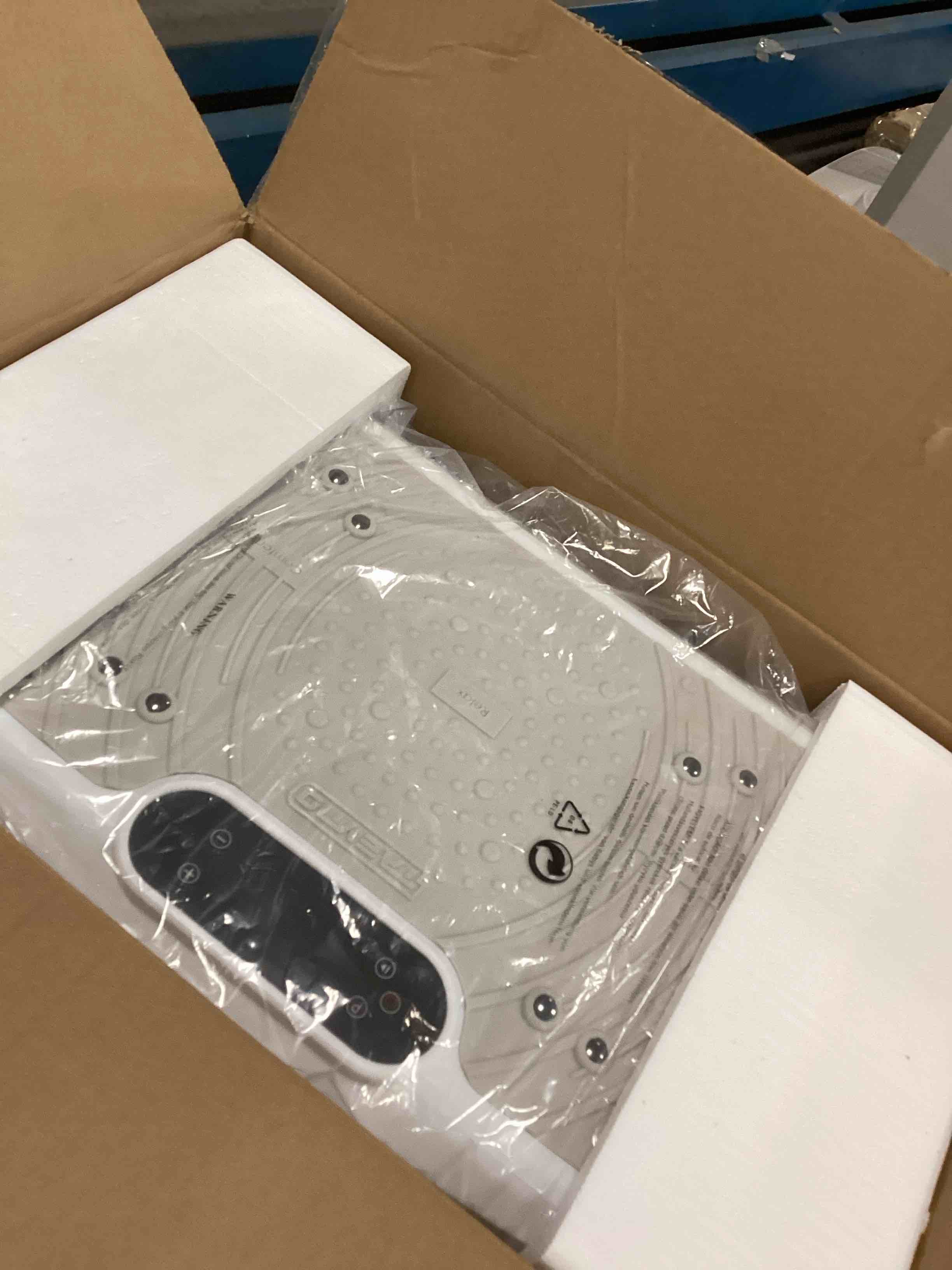 https://s3.amazonaws.com/lotting-images-prod/bidfta/GRA1770905_1737650208447.jpeg