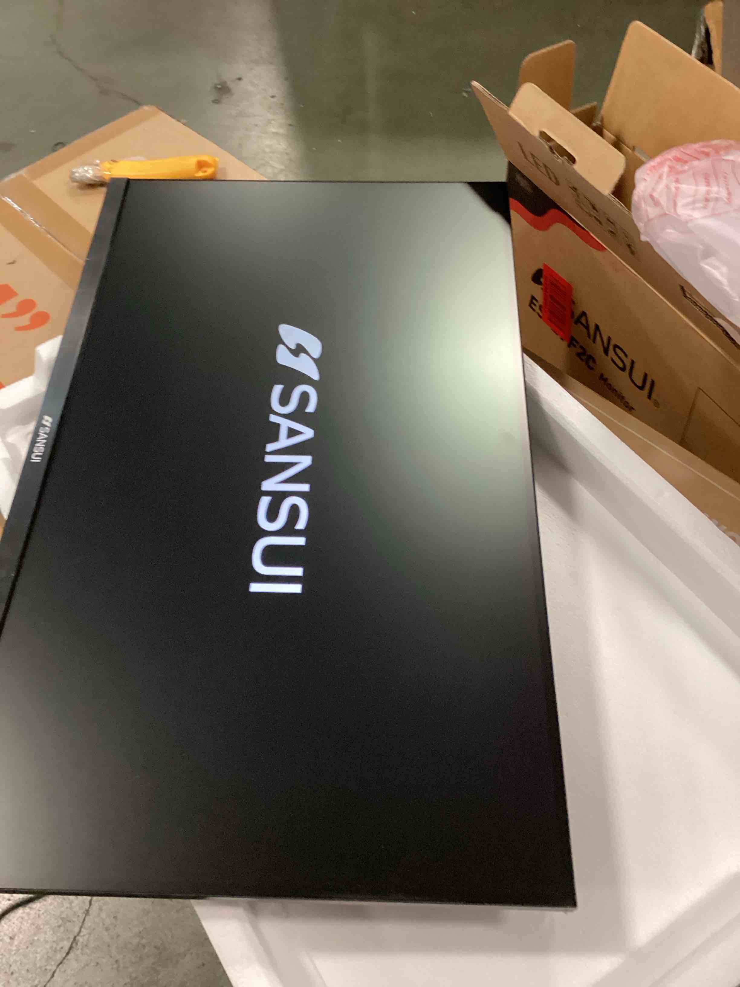 https://s3.amazonaws.com/lotting-images-prod/bidfta/GRA1770911_1738005148311.jpeg