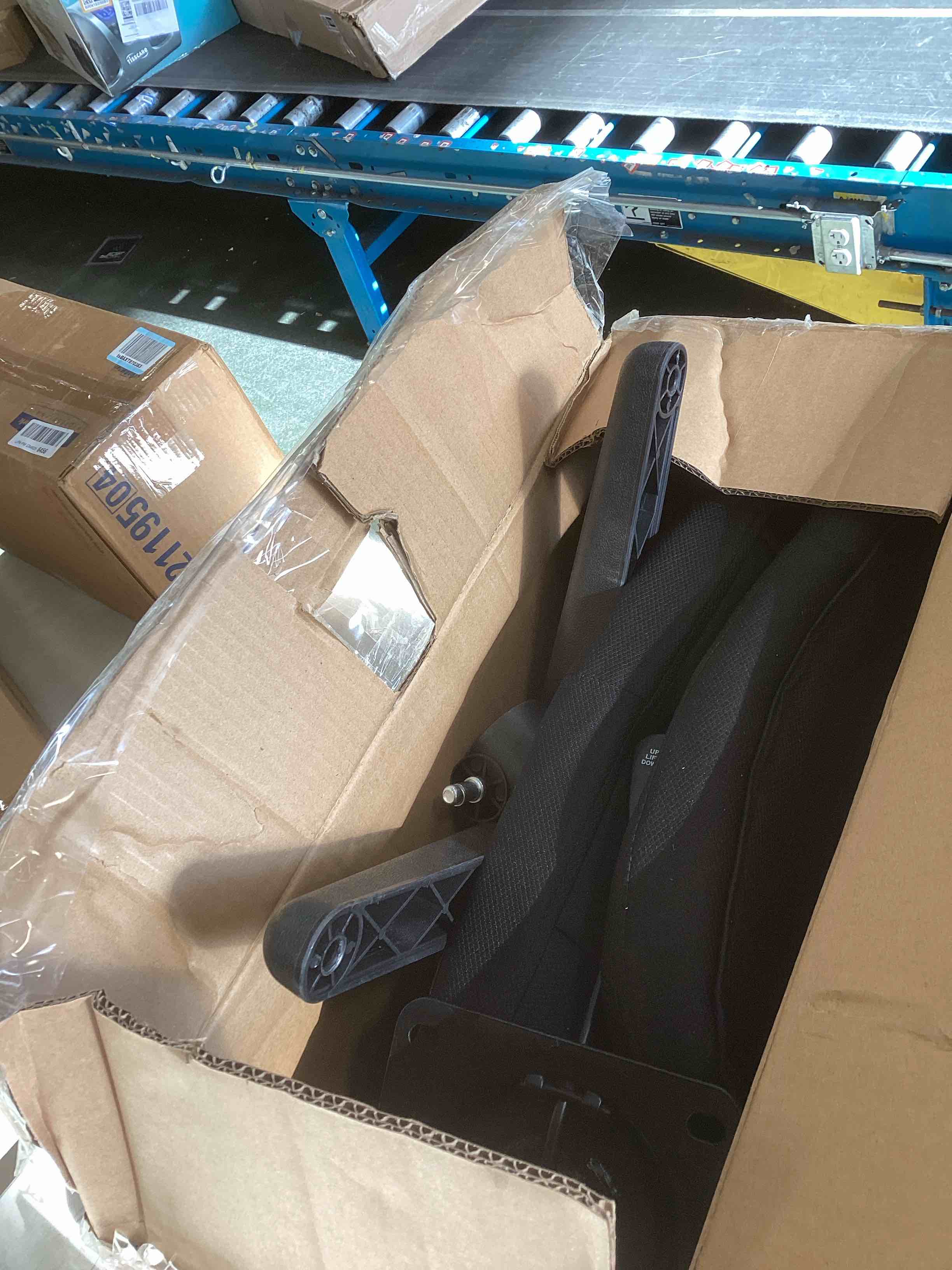 https://s3.amazonaws.com/lotting-images-prod/bidfta/GRA1771939_1737386948228.jpeg
