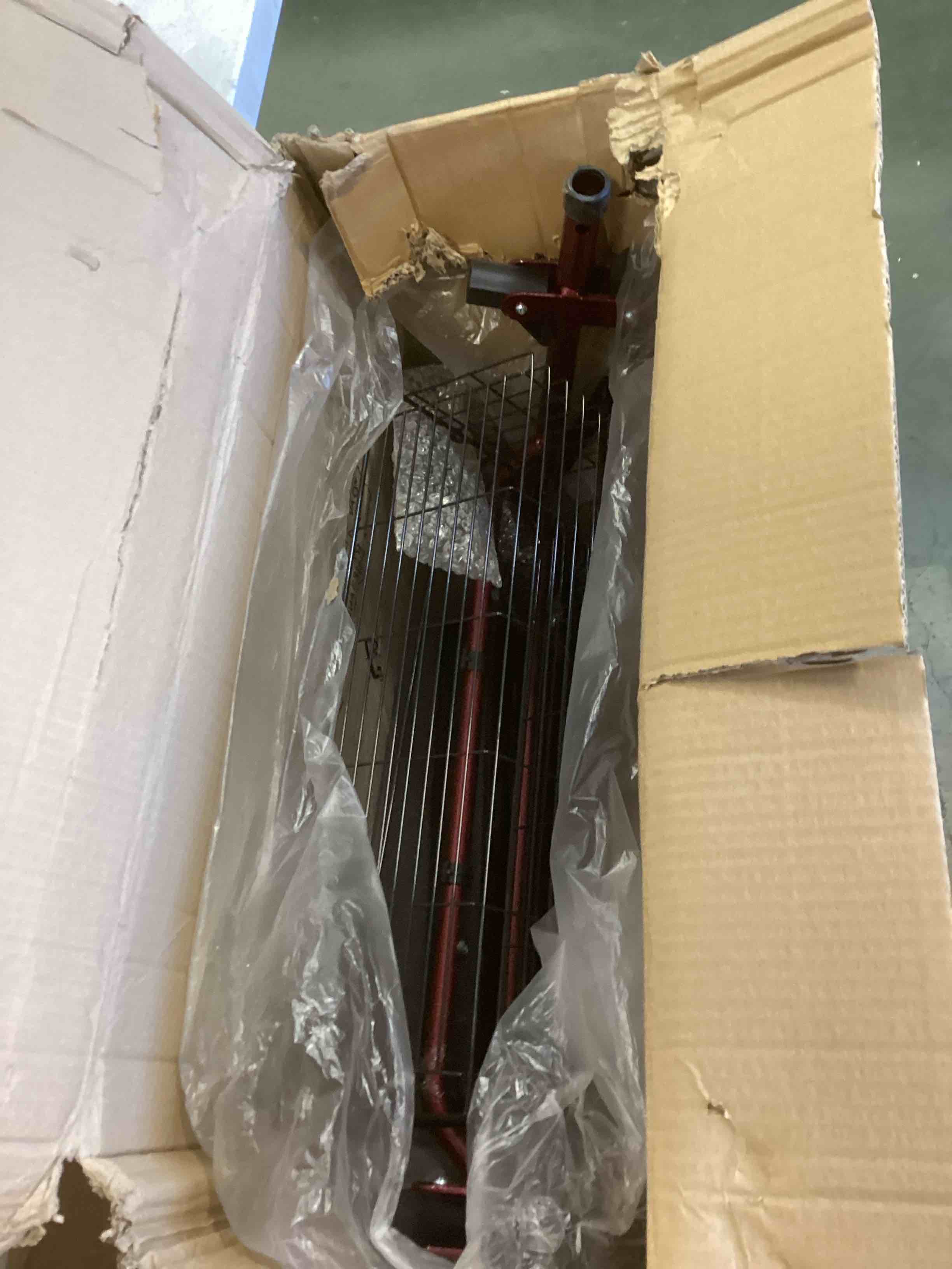 https://s3.amazonaws.com/lotting-images-prod/bidfta/GRA1772034_1737407340053.jpeg