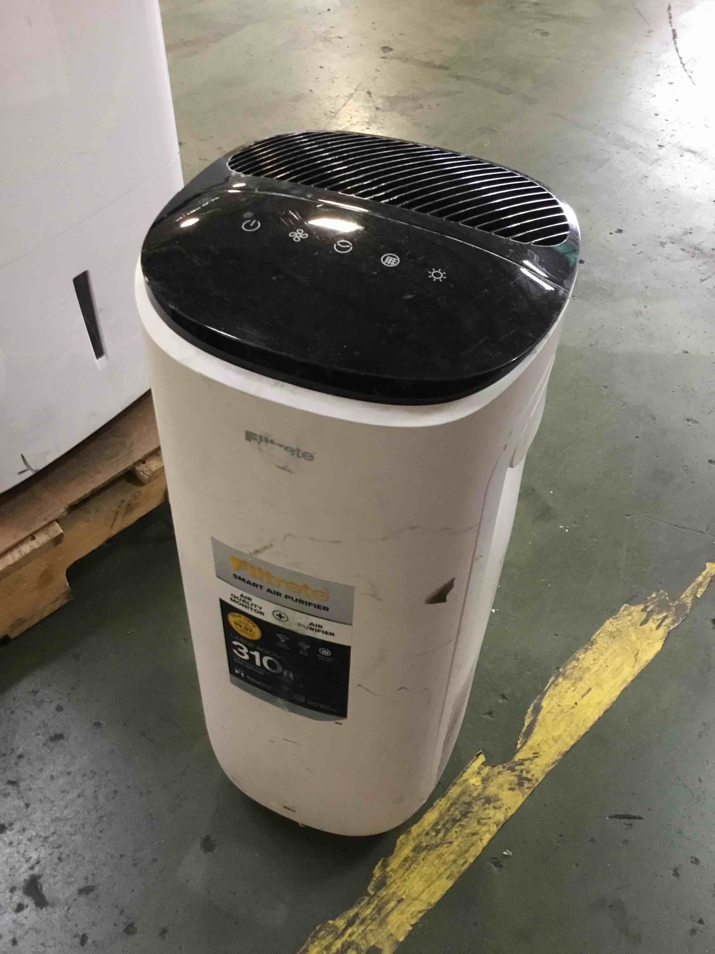 https://s3.amazonaws.com/lotting-images-prod/bidfta/GRA1772133_1737651631191.jpeg