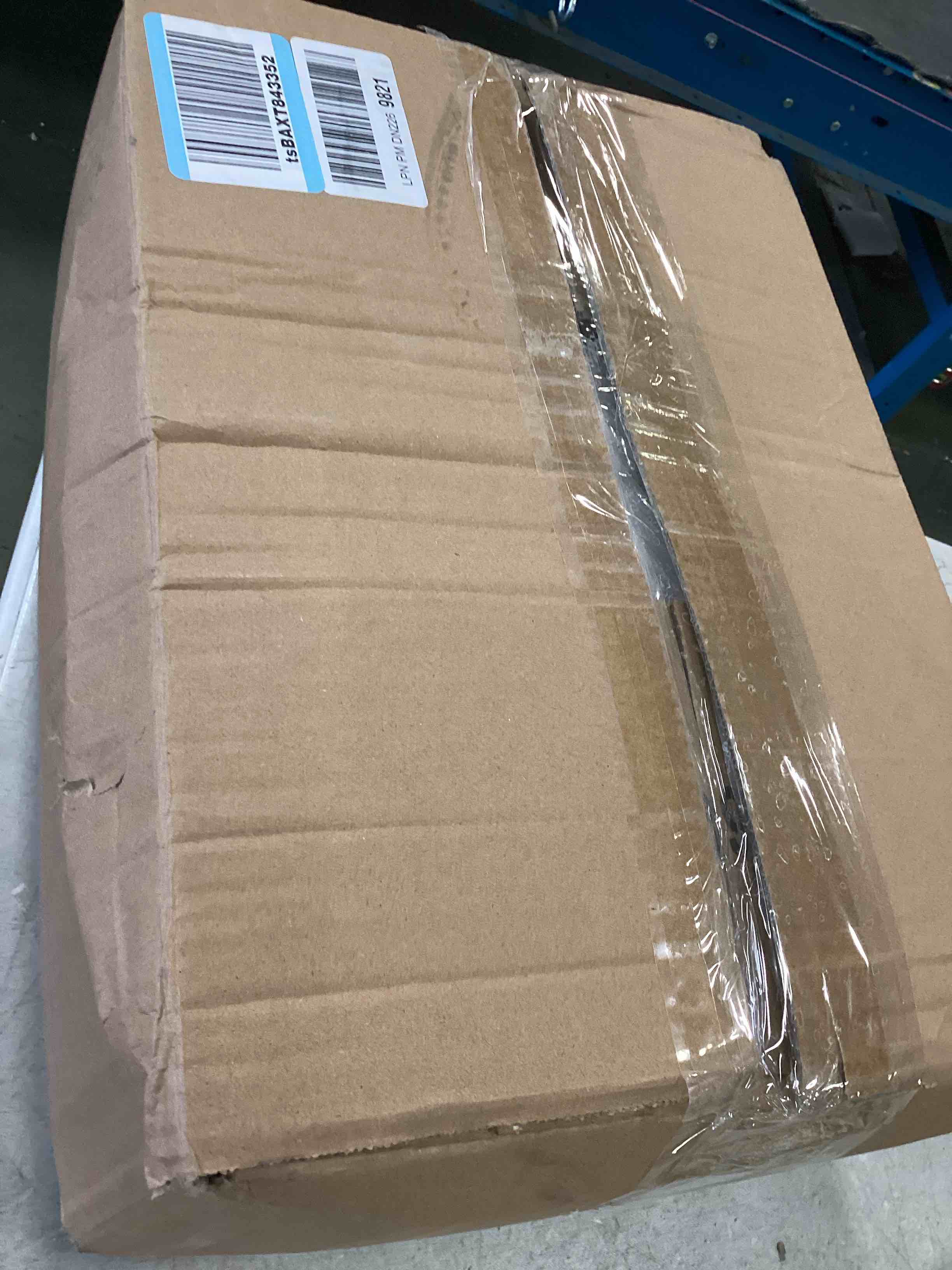 https://s3.amazonaws.com/lotting-images-prod/bidfta/GRA1772814_1740079963668.jpeg