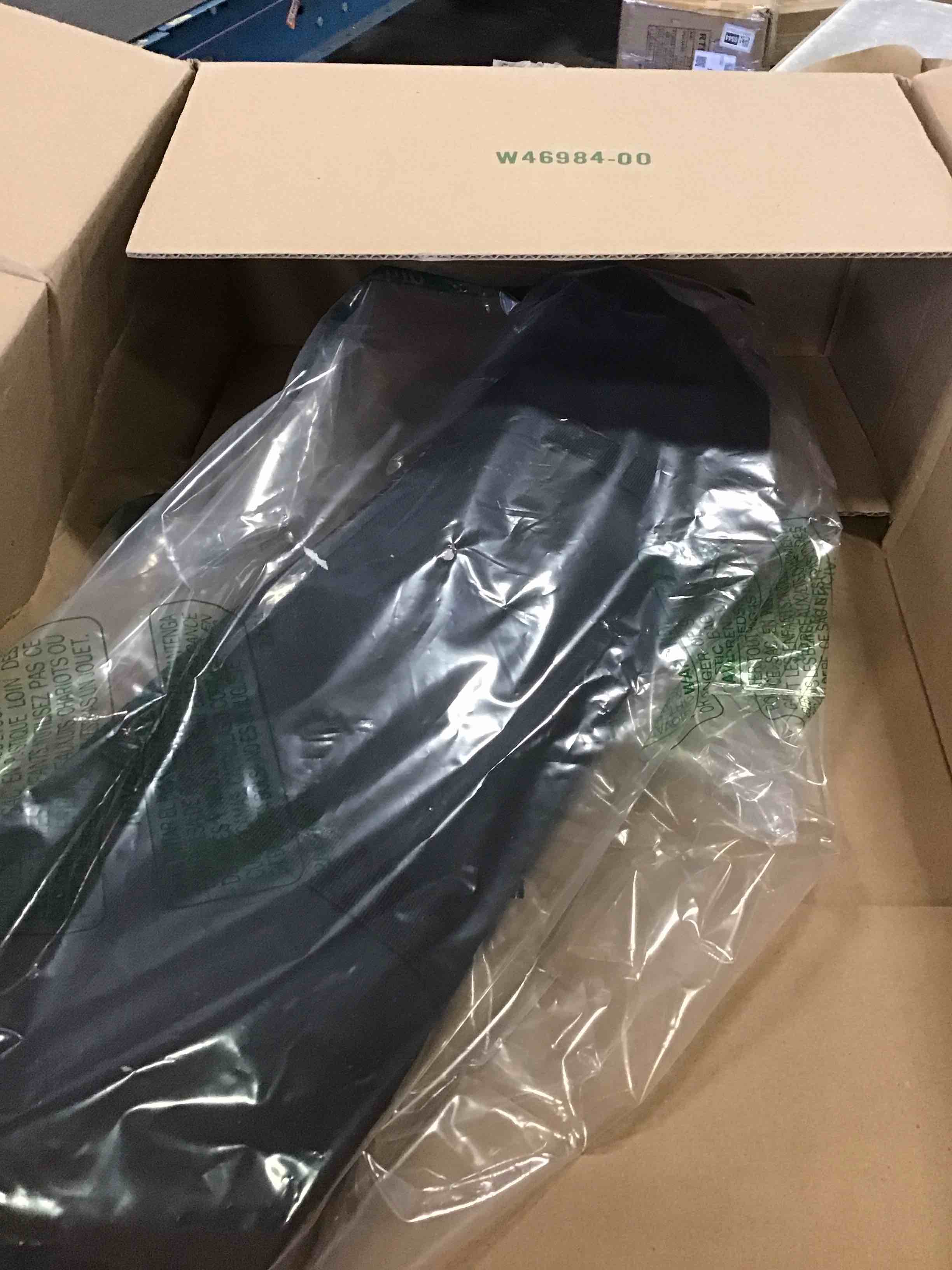 https://s3.amazonaws.com/lotting-images-prod/bidfta/GRA1773818_1740768451756.jpeg