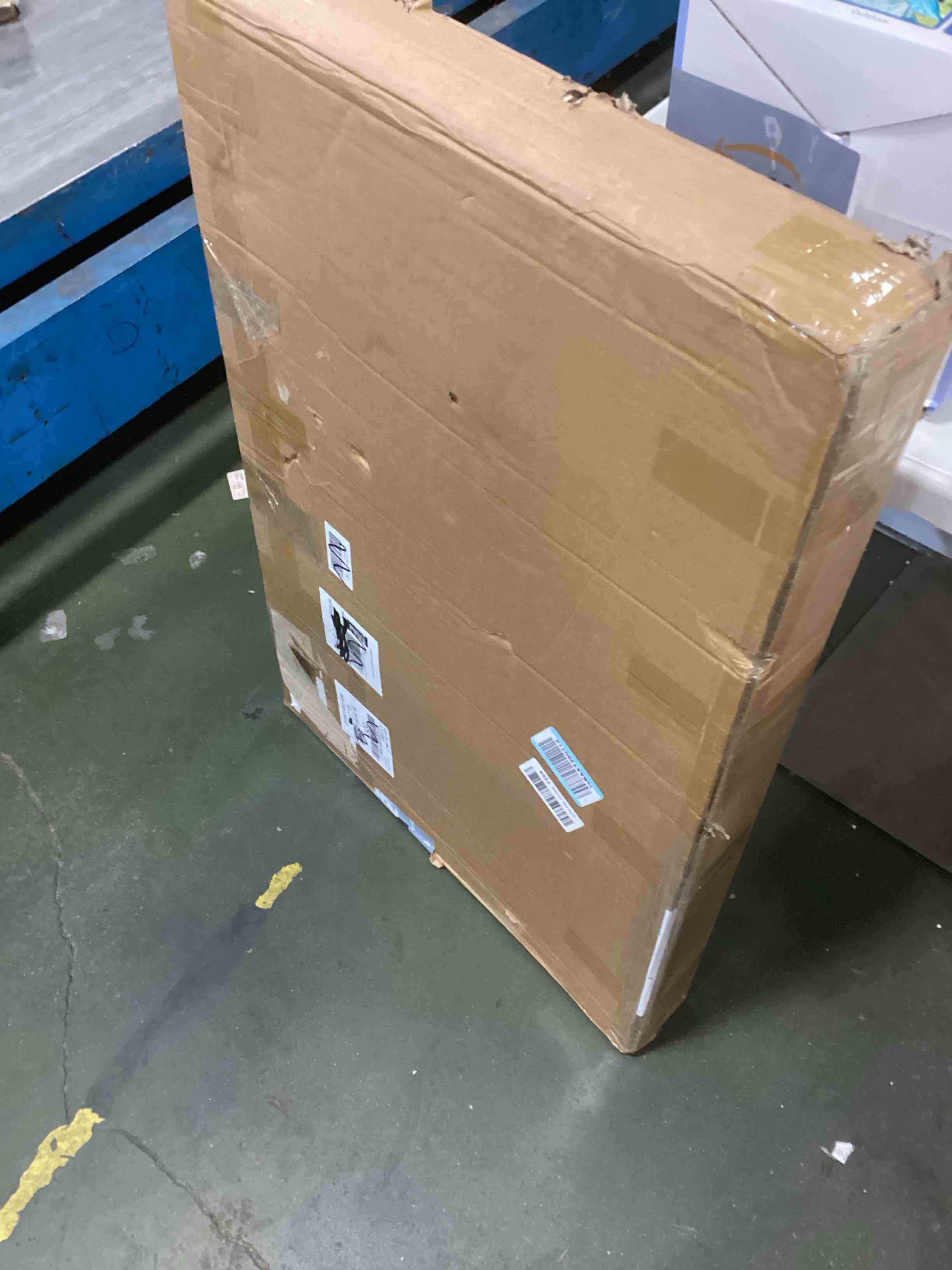 https://s3.amazonaws.com/lotting-images-prod/bidfta/GRA1774310_1739196298562.jpeg