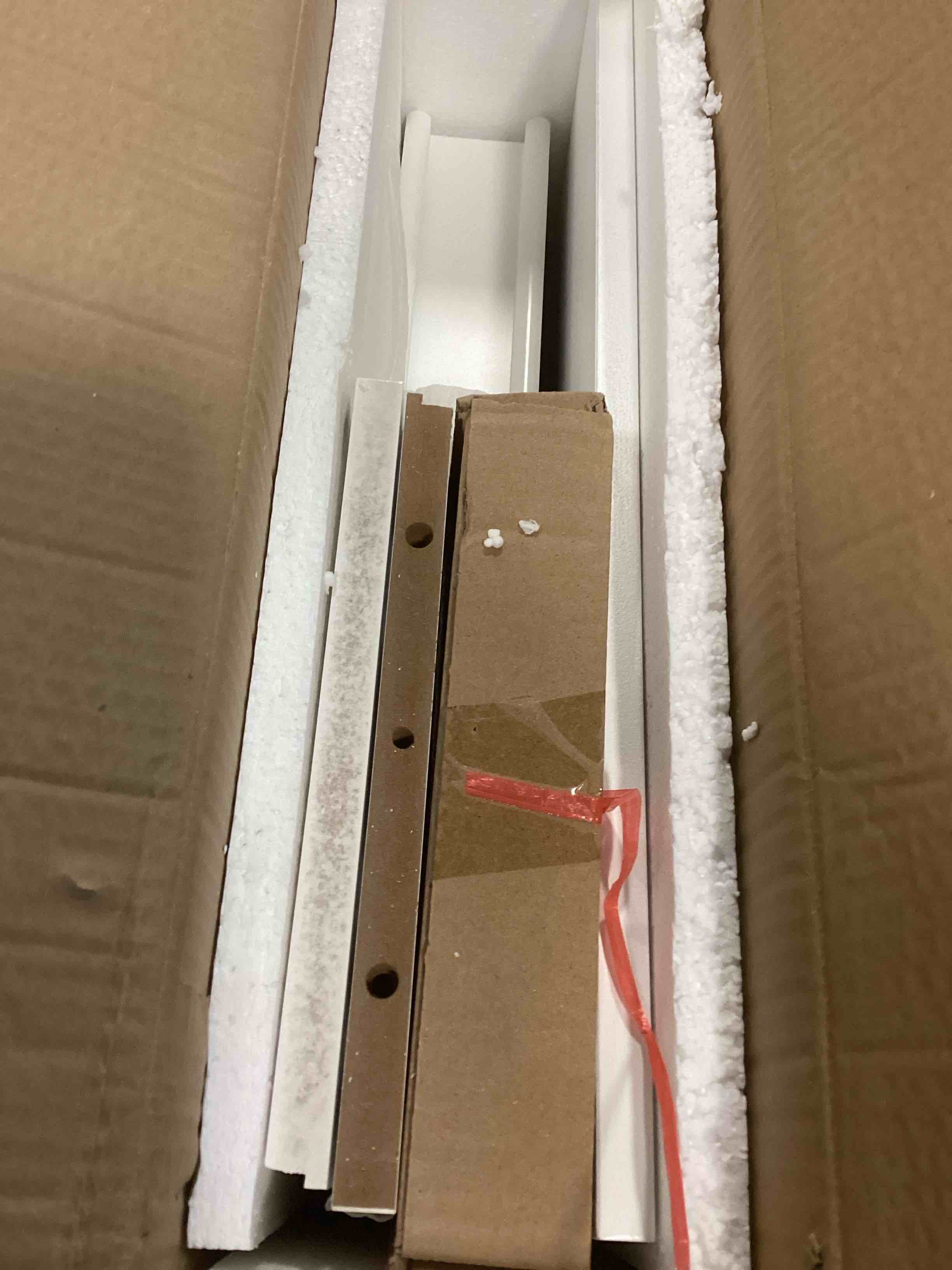 https://s3.amazonaws.com/lotting-images-prod/bidfta/GRA1774752_1739367156458.jpeg