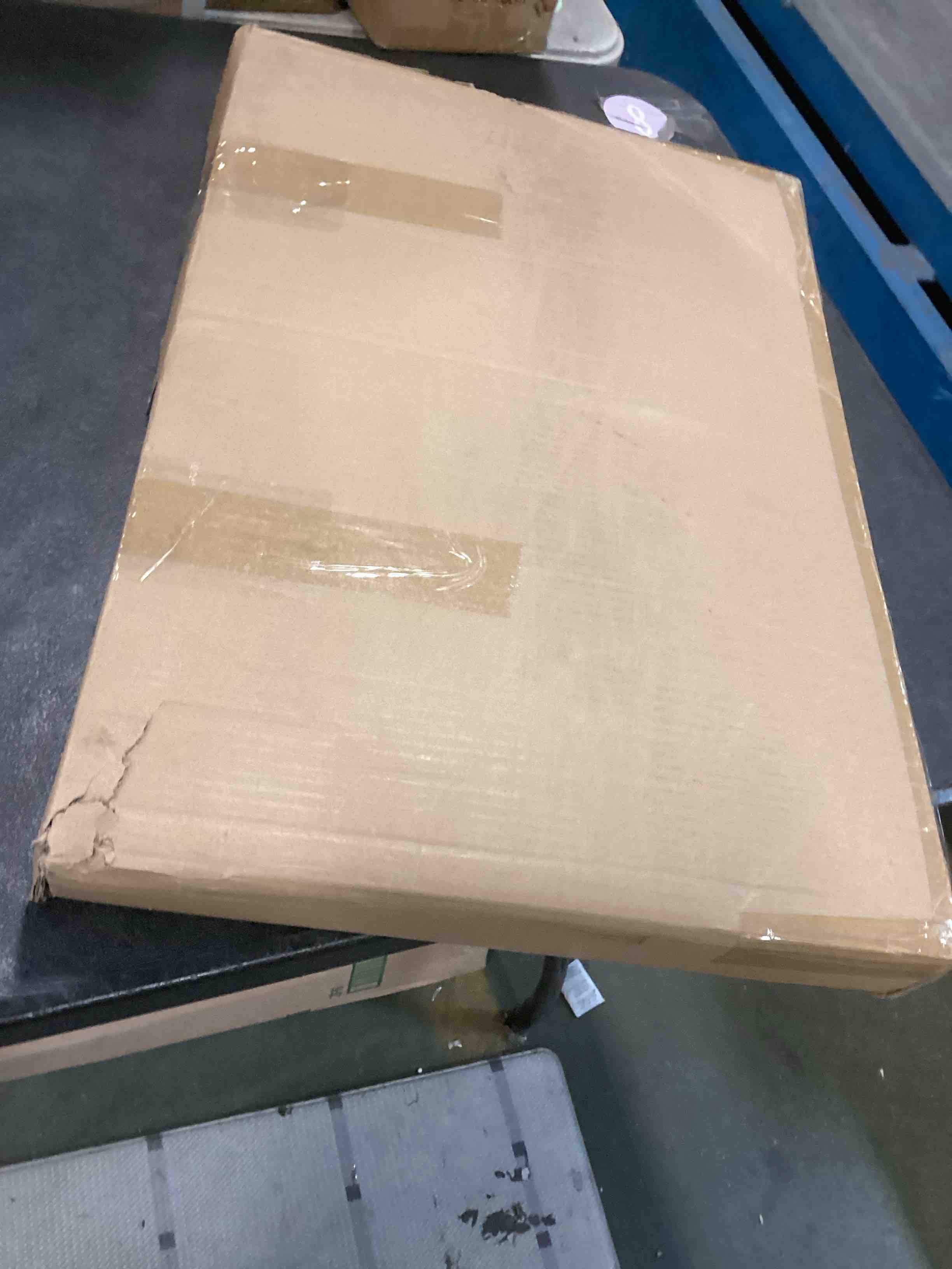 https://s3.amazonaws.com/lotting-images-prod/bidfta/GRA1775173_1739471863923.jpeg
