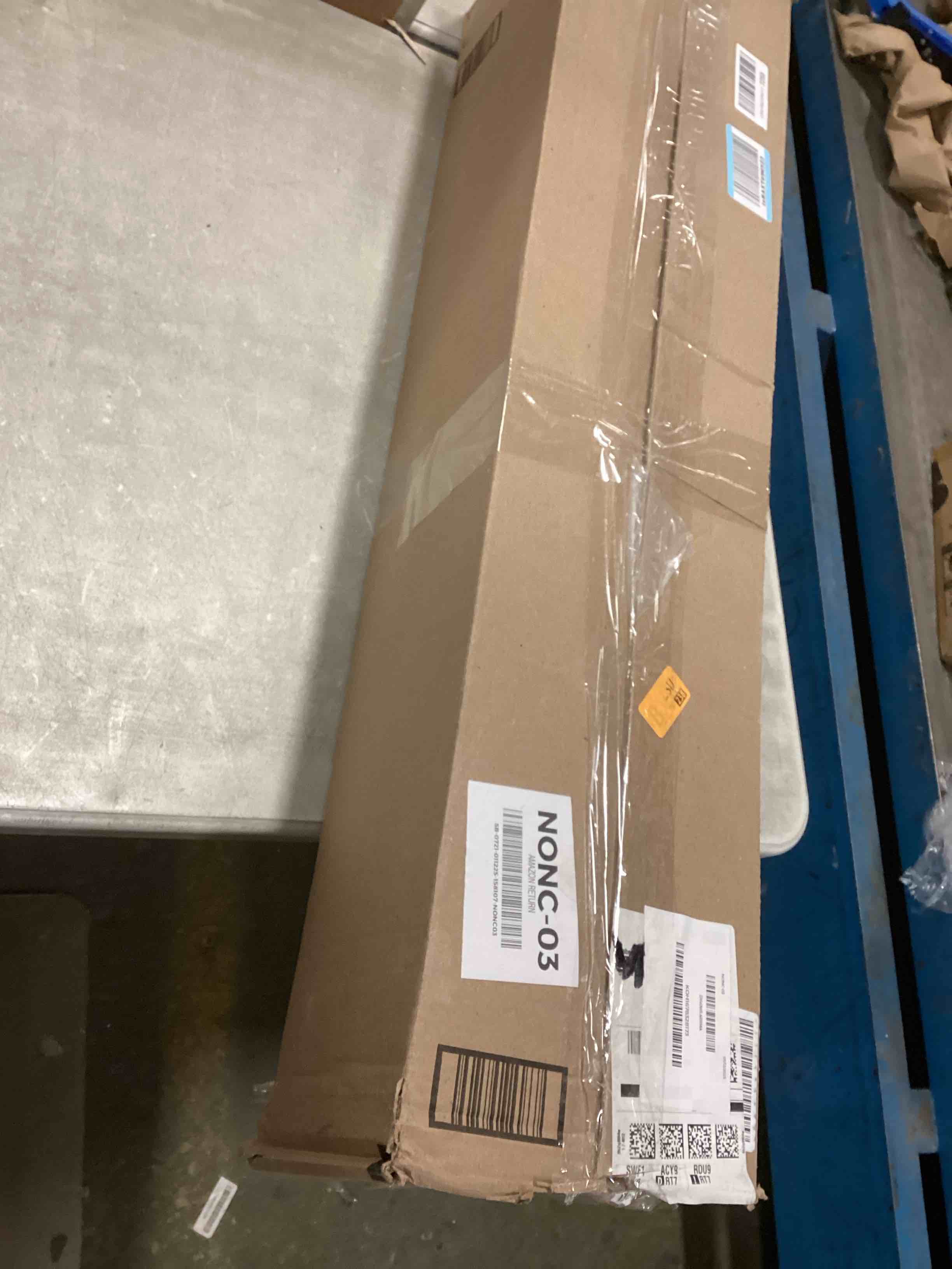 https://s3.amazonaws.com/lotting-images-prod/bidfta/GRA1776187_1739972399258.jpeg