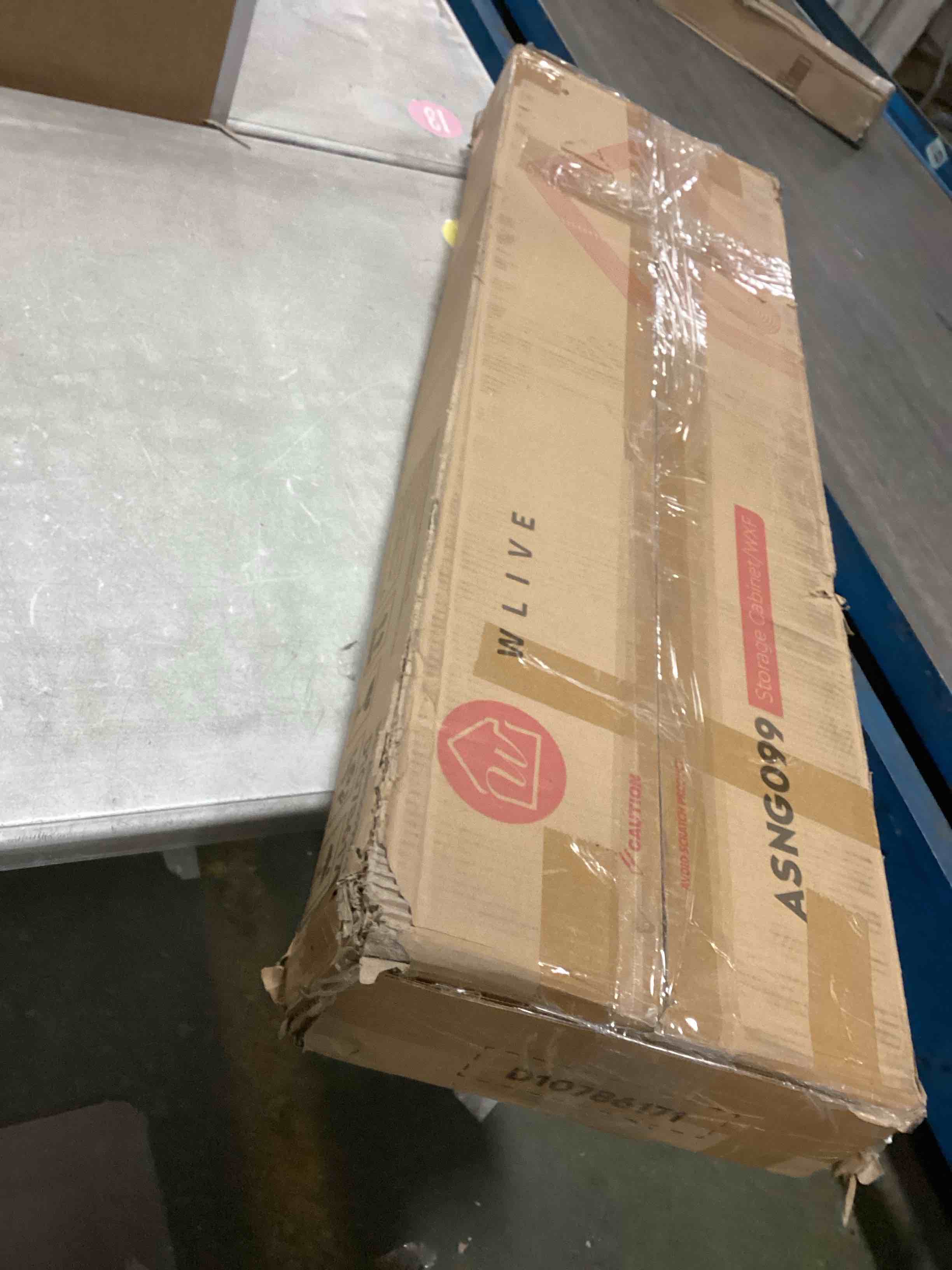 https://s3.amazonaws.com/lotting-images-prod/bidfta/GRA1776191_1739972751011.jpeg