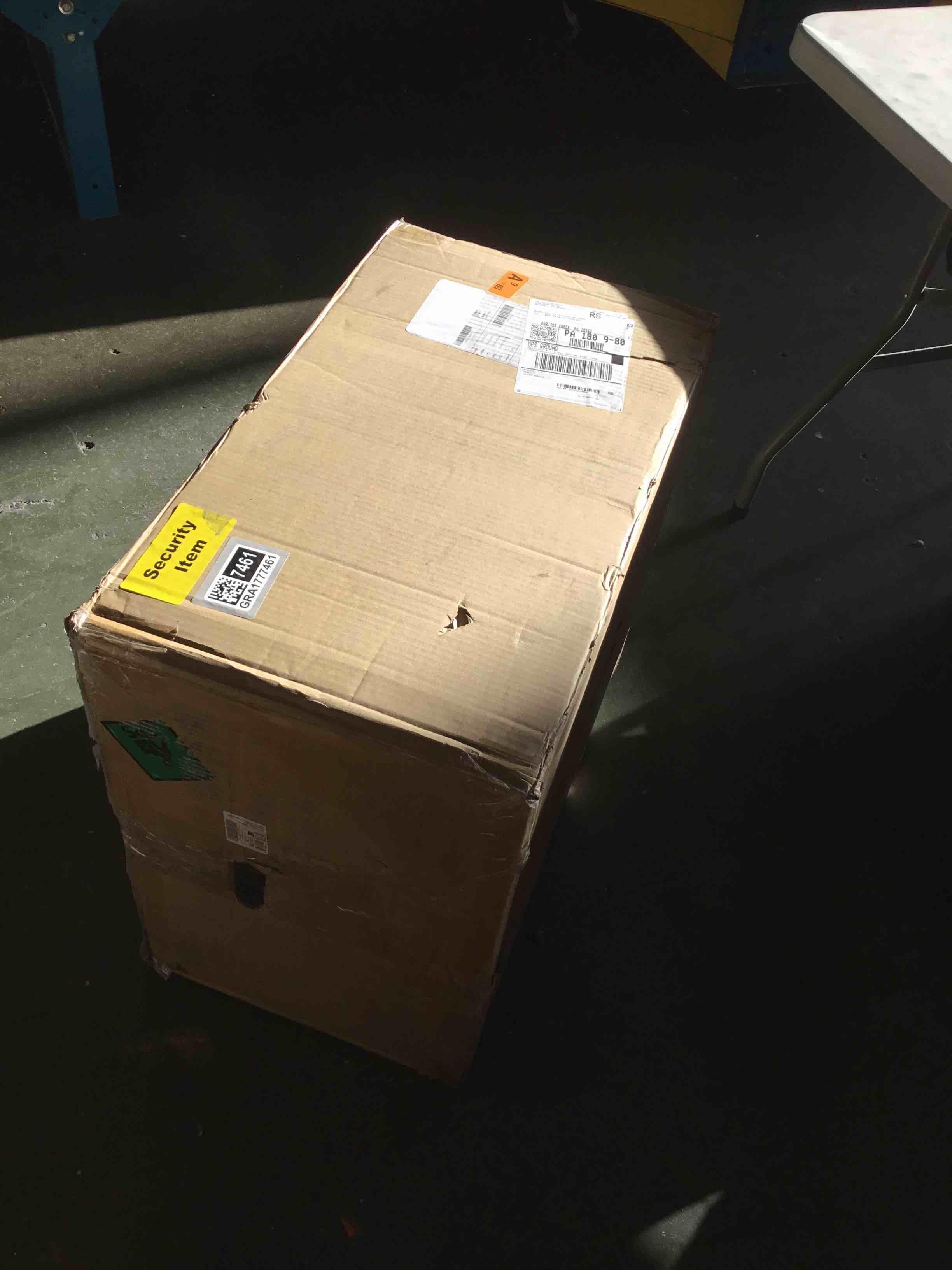 https://s3.amazonaws.com/lotting-images-prod/bidfta/GRA1777461_1737989284935.jpeg