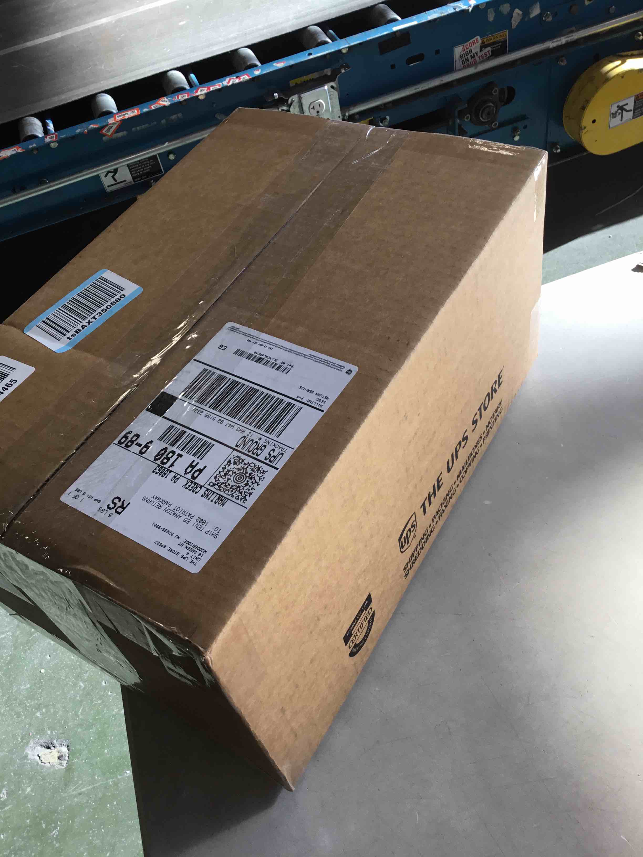 https://s3.amazonaws.com/lotting-images-prod/bidfta/GRA1777466_1737991299726.jpeg