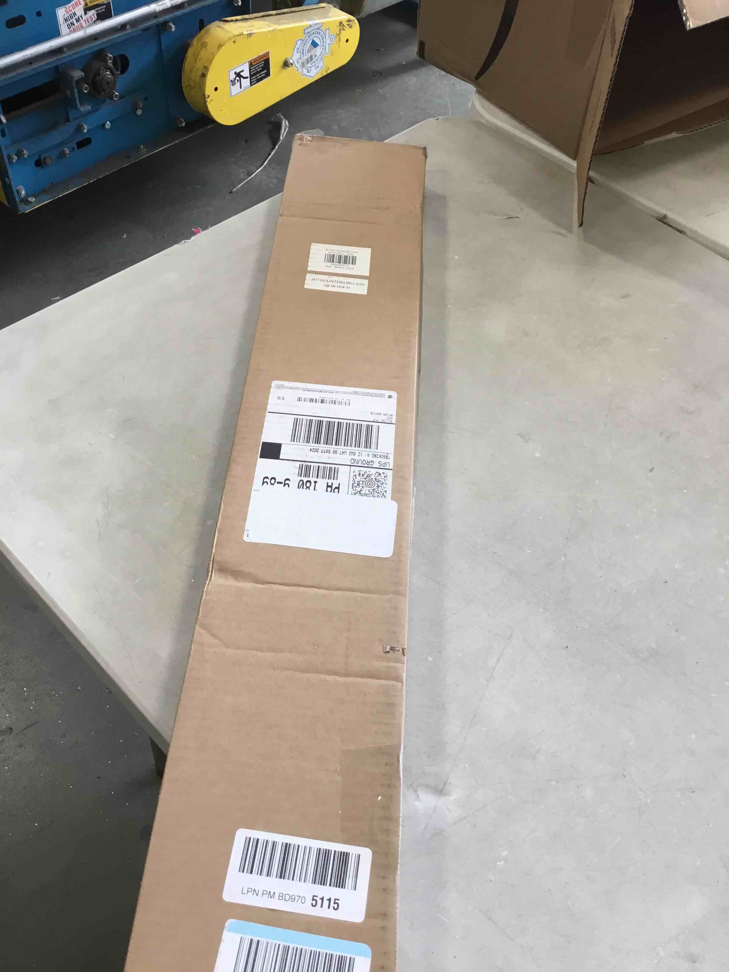 https://s3.amazonaws.com/lotting-images-prod/bidfta/GRA1777494_1737995127980.jpeg