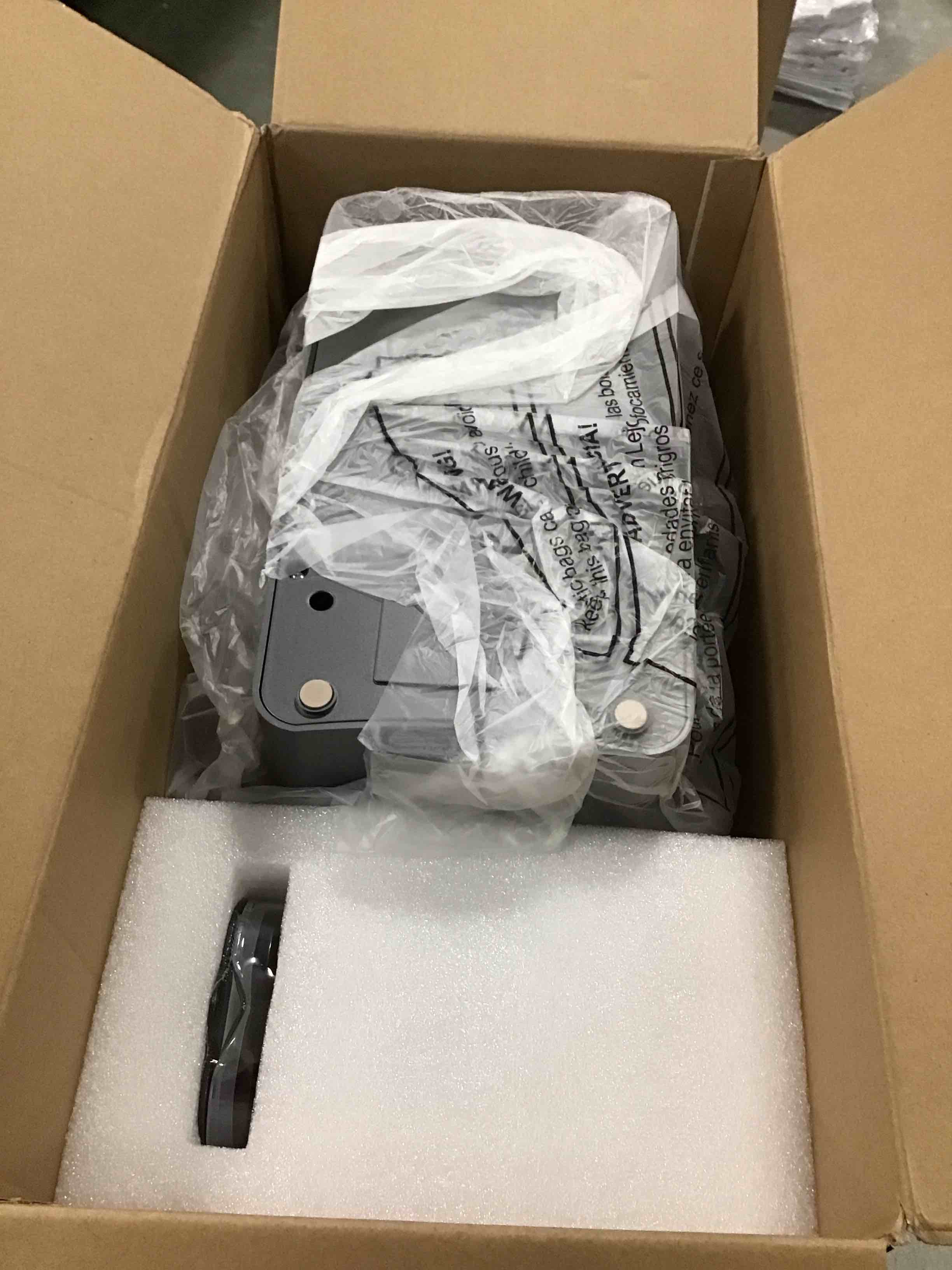 https://s3.amazonaws.com/lotting-images-prod/bidfta/GRA1777949_1739291226196.jpeg