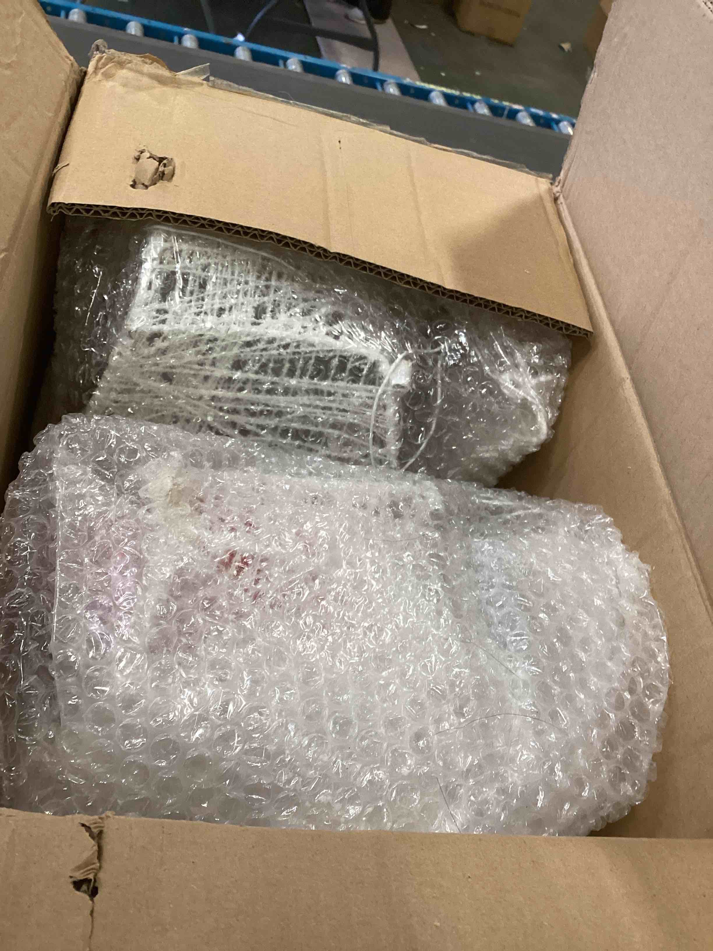 https://s3.amazonaws.com/lotting-images-prod/bidfta/GRA1778202_1739218183836.jpeg