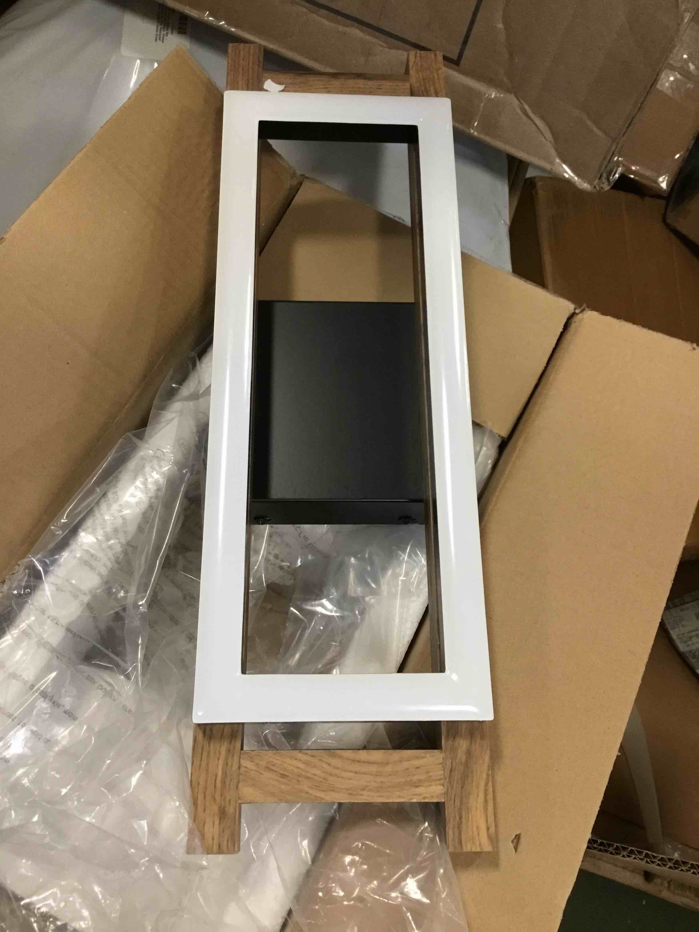 https://s3.amazonaws.com/lotting-images-prod/bidfta/GRA1779113_1741099009946.jpeg