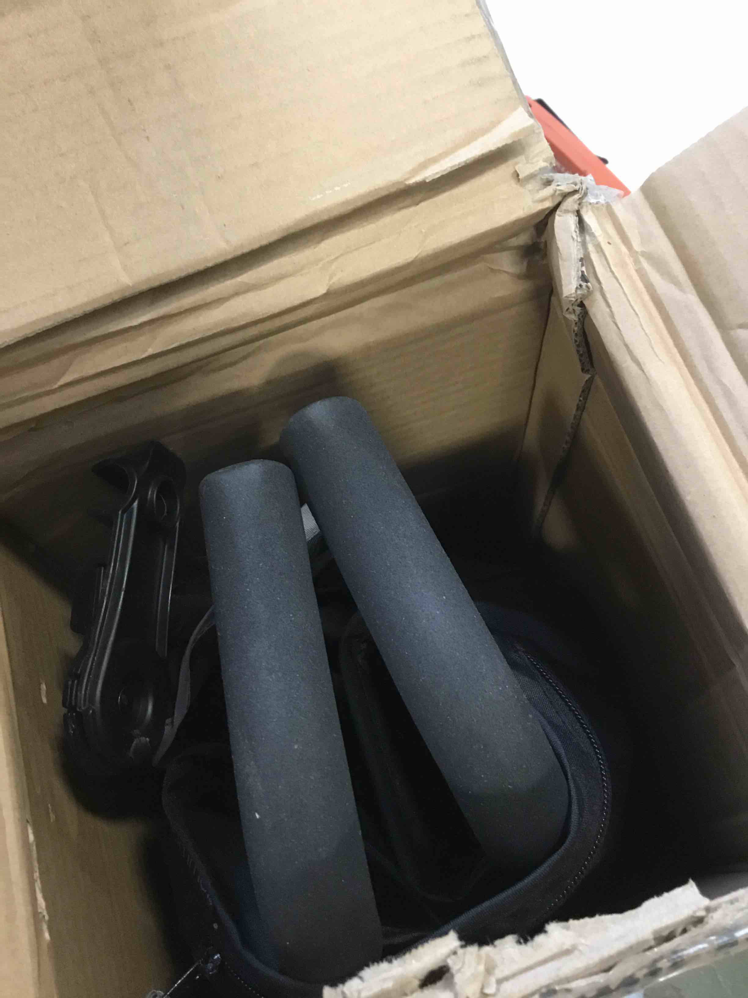 https://s3.amazonaws.com/lotting-images-prod/bidfta/GRA1779262_1741197267687.jpeg