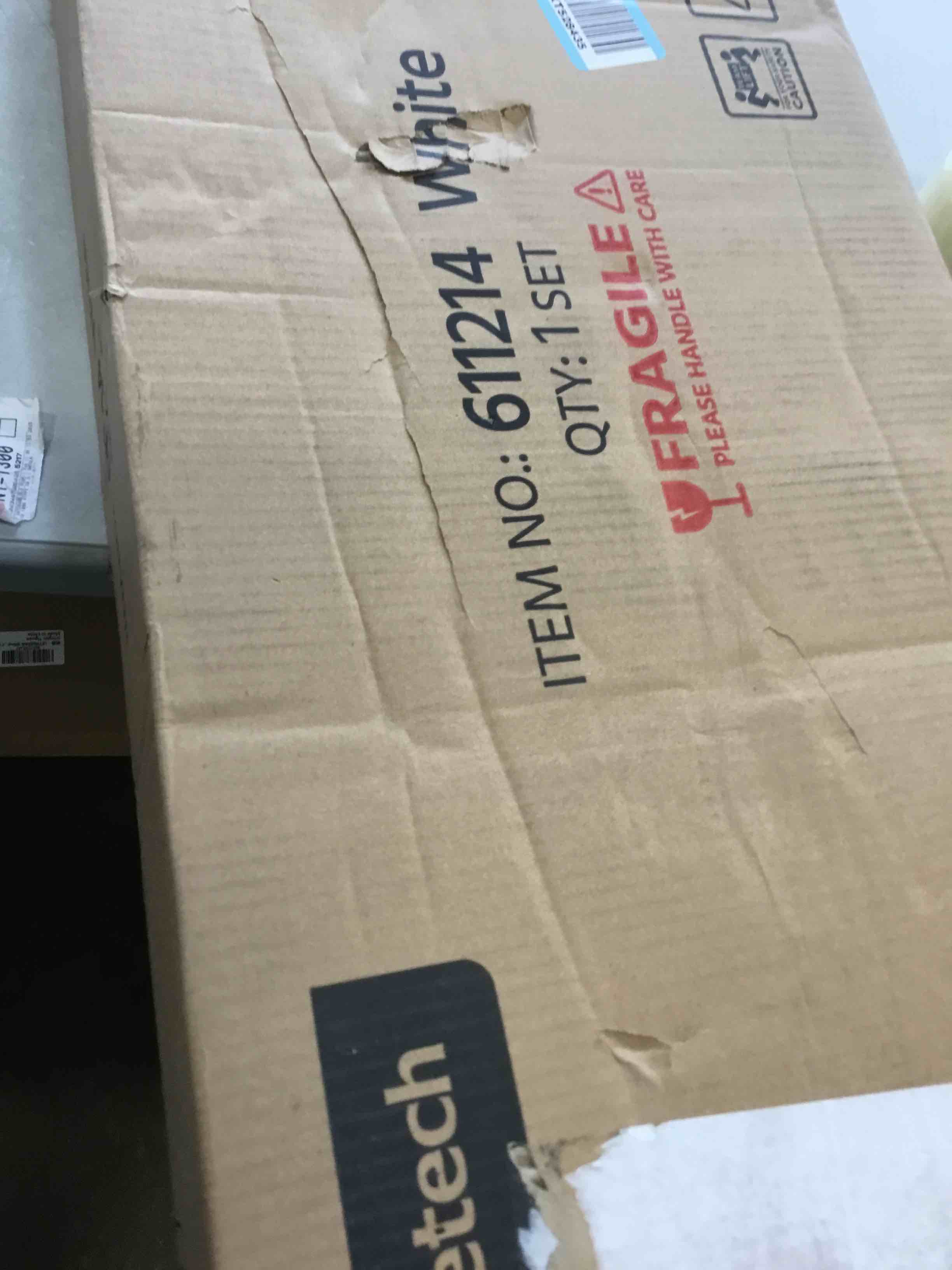 https://s3.amazonaws.com/lotting-images-prod/bidfta/GRA1779329_1741204180882.jpeg
