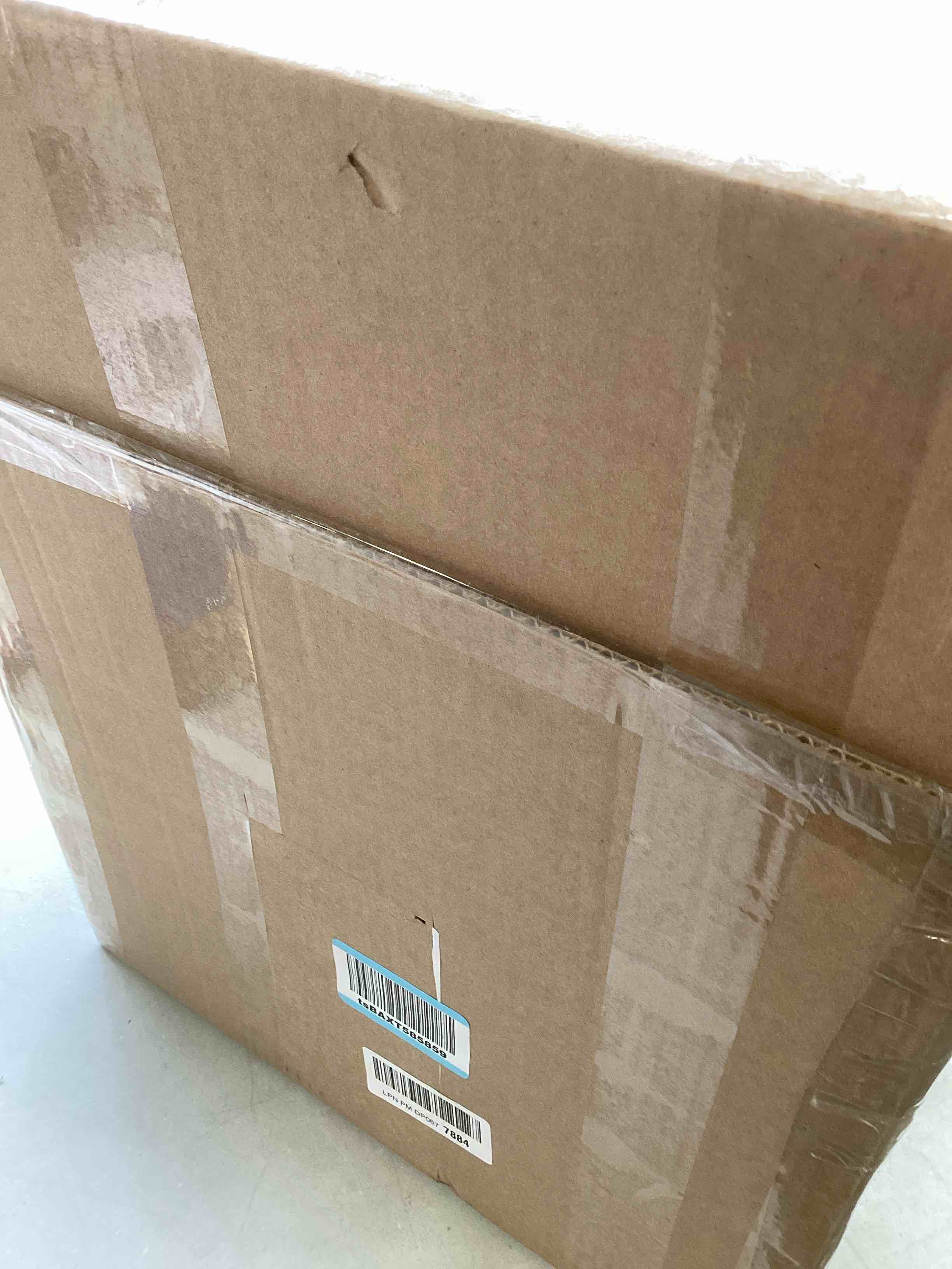 https://s3.amazonaws.com/lotting-images-prod/bidfta/GRA1779562_1741287367107.jpeg