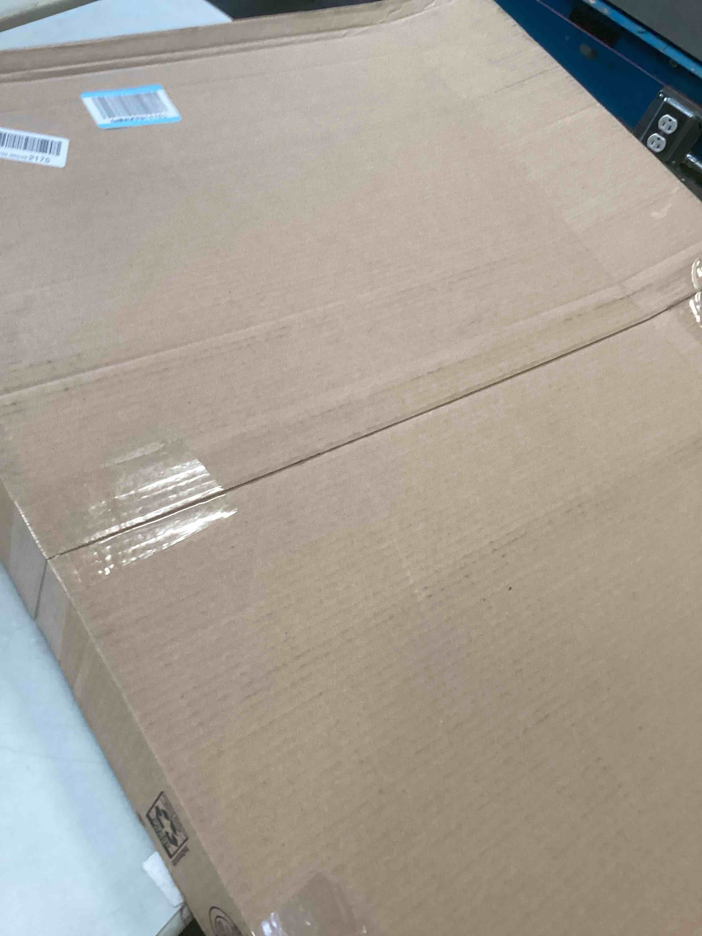 https://s3.amazonaws.com/lotting-images-prod/bidfta/GRA1779641_1741353330416.jpeg