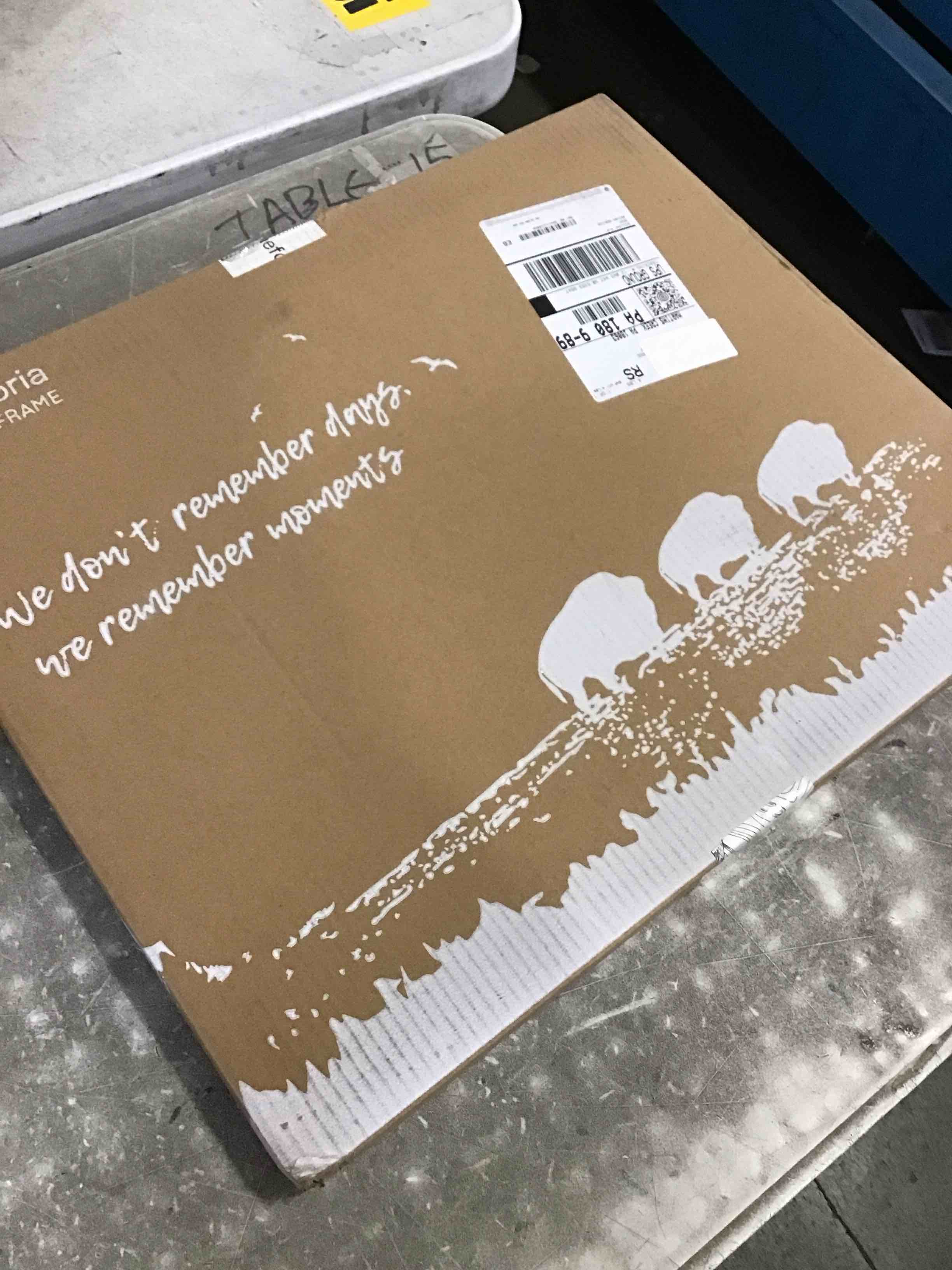 https://s3.amazonaws.com/lotting-images-prod/bidfta/GRA1780065_1740406594514.jpeg