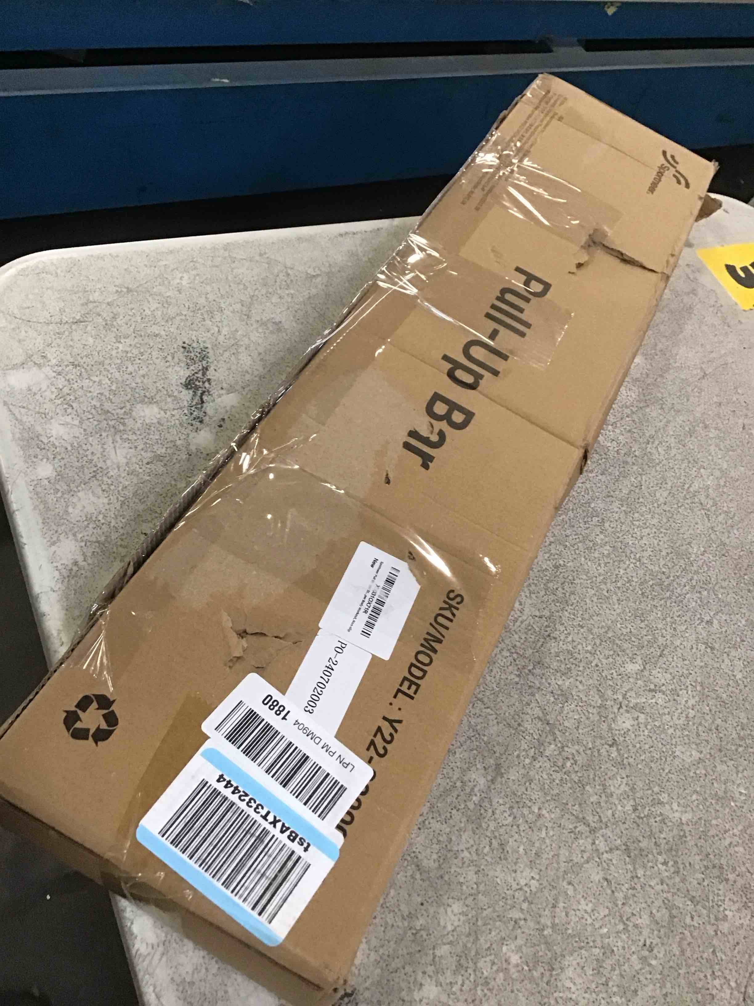 https://s3.amazonaws.com/lotting-images-prod/bidfta/GRA1781405_1741016426836.jpeg